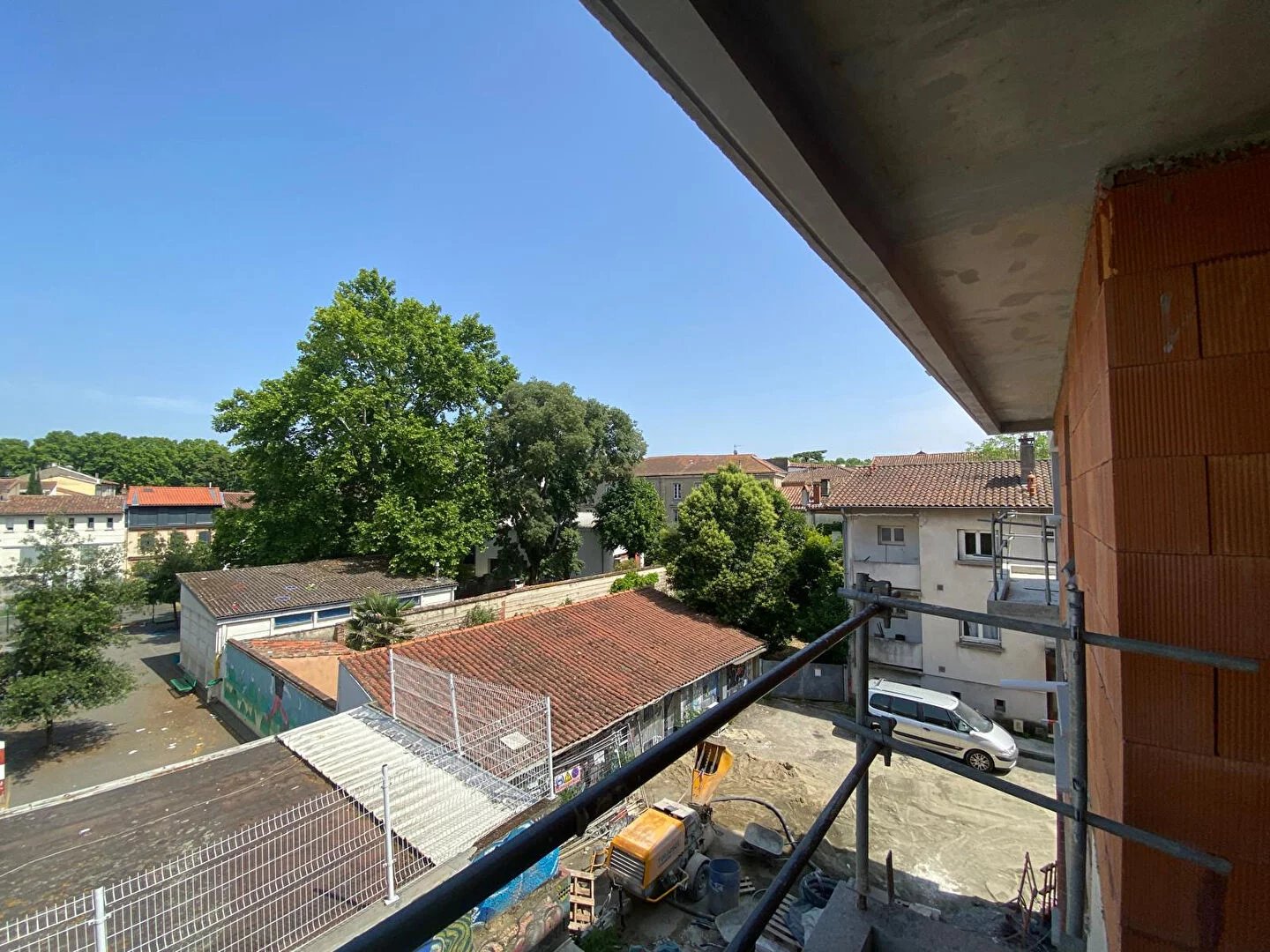 Appt T4  Saint CYPRIEN - 4 pièce(s) 127m² utiles - terrasse