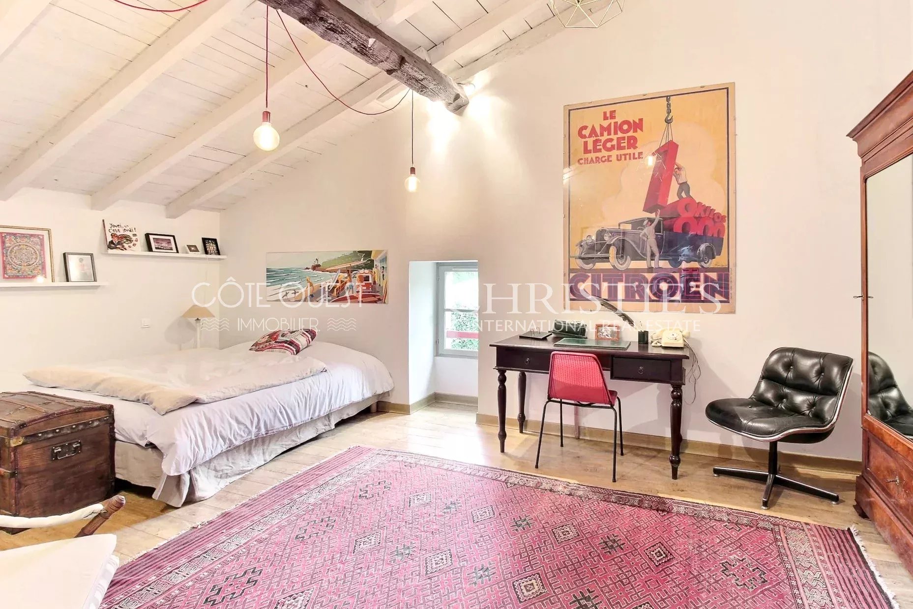 5 Bedroom Villa/Townhouse's Image 11