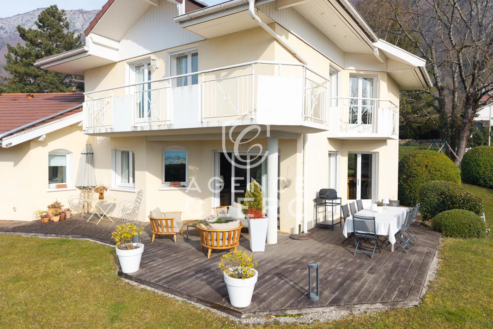 4 Bedroom Villa/Townhouse's Image 6