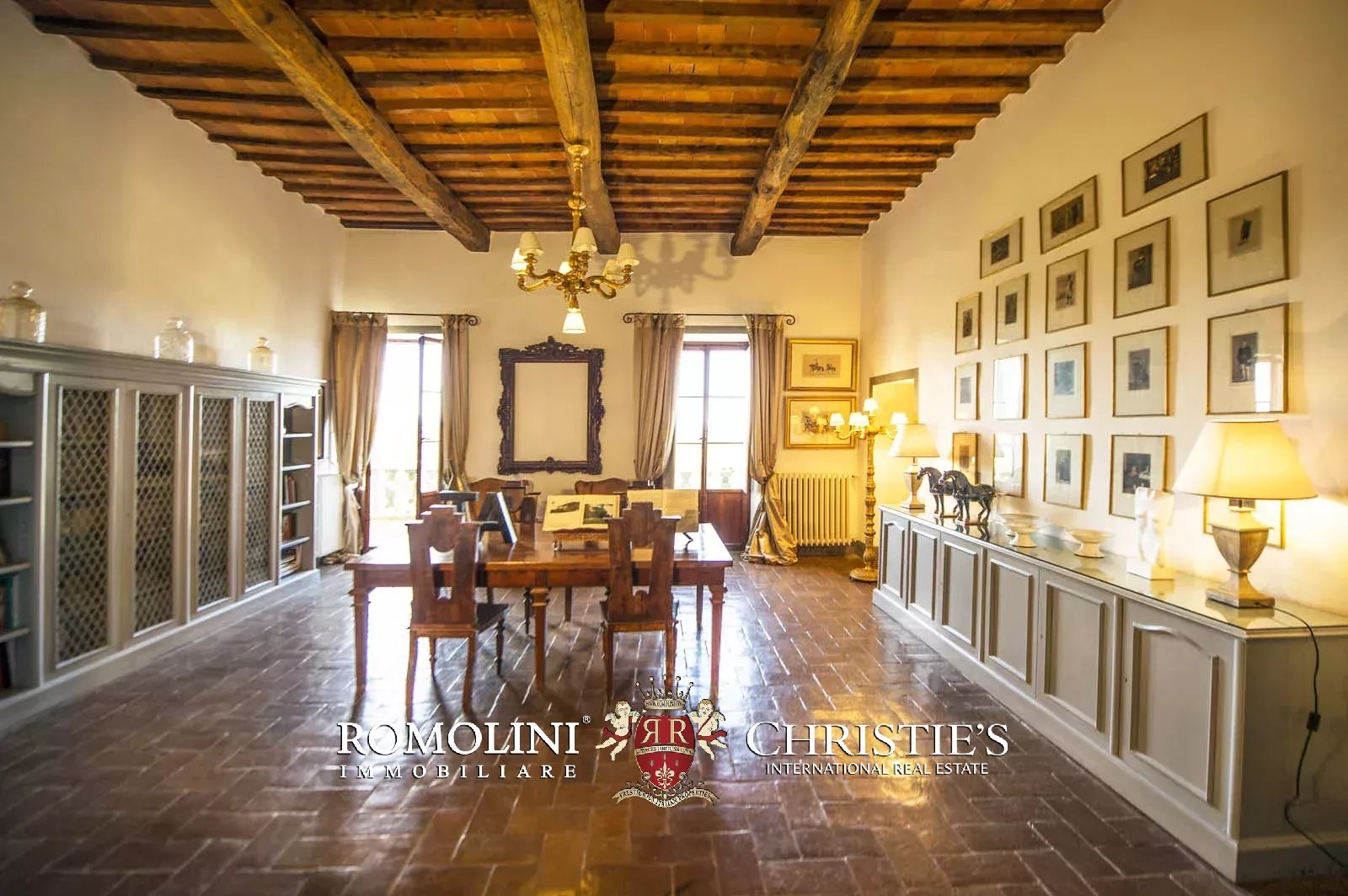 LUXURY HISTORICAL VILLA FOR SALE IN RADDA IN CHIANTI, TUSCANY