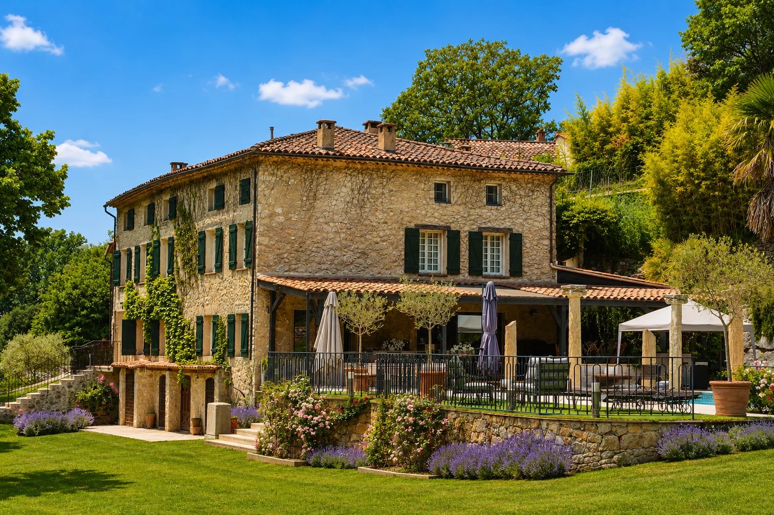  Image of Villa - 10 Bedrooms for Sale in Var-Callian-France, Image 9