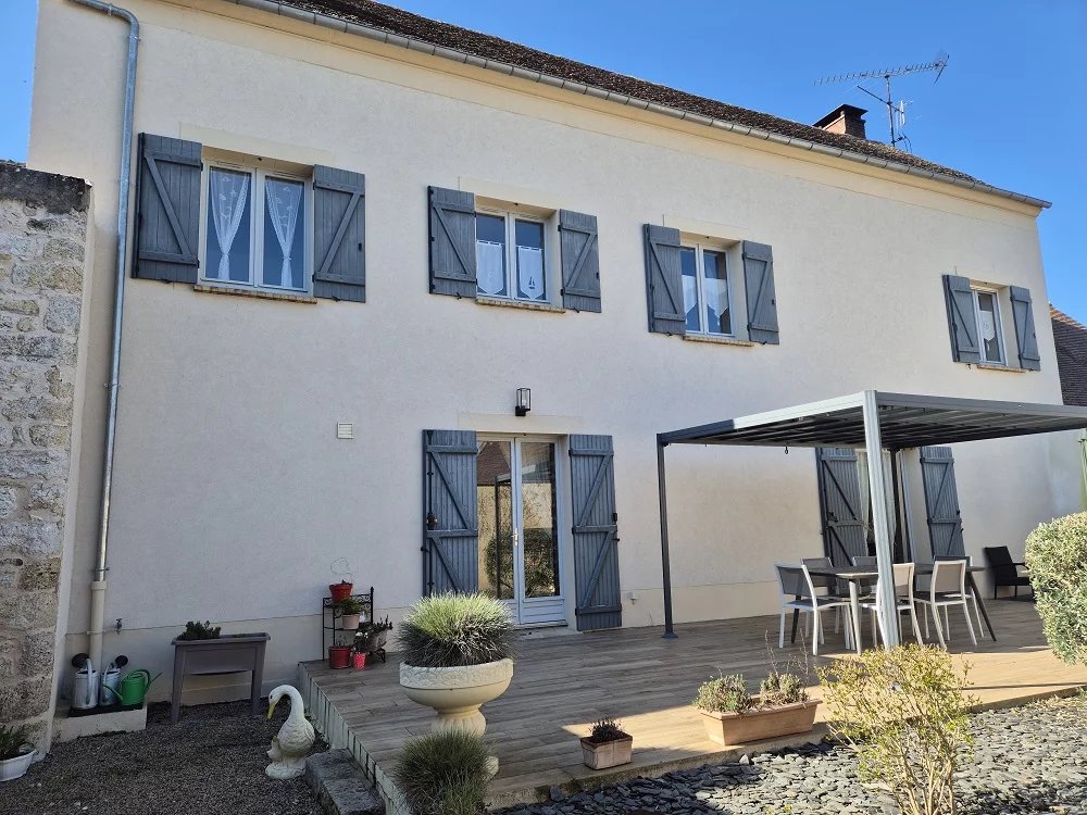 Maison 5 pièces avec jardin.