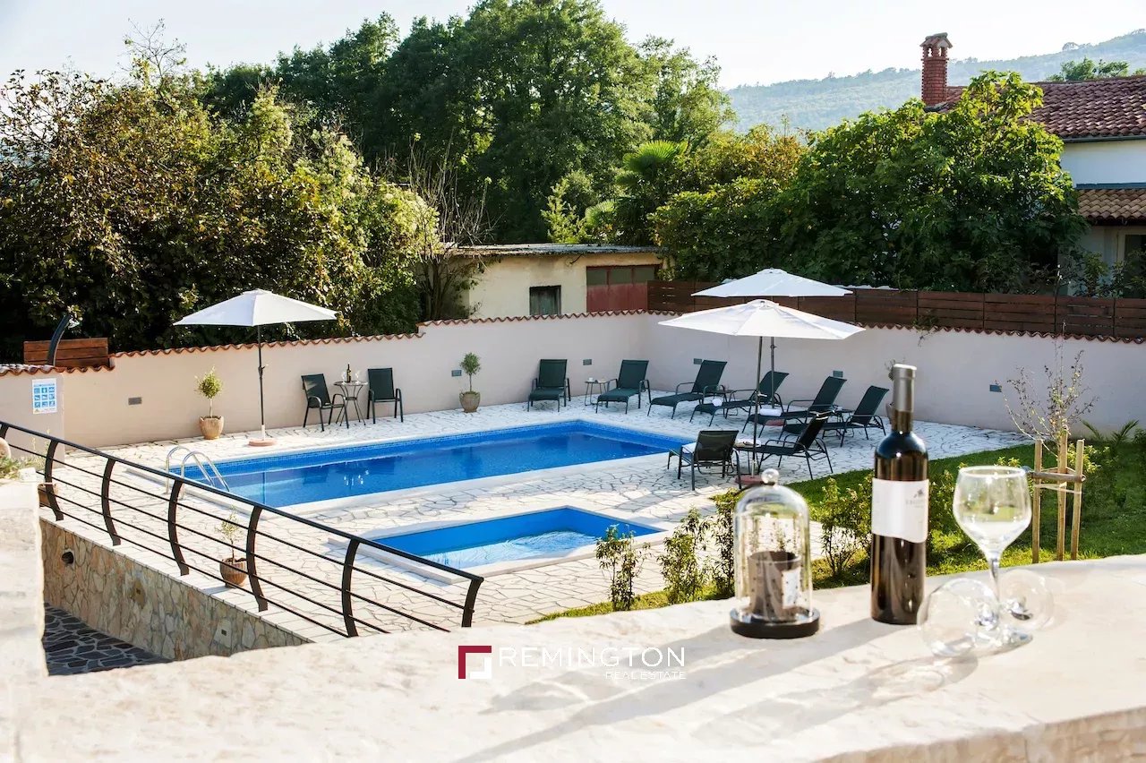 4 Bedroom Villa/Townhouse's Image 32