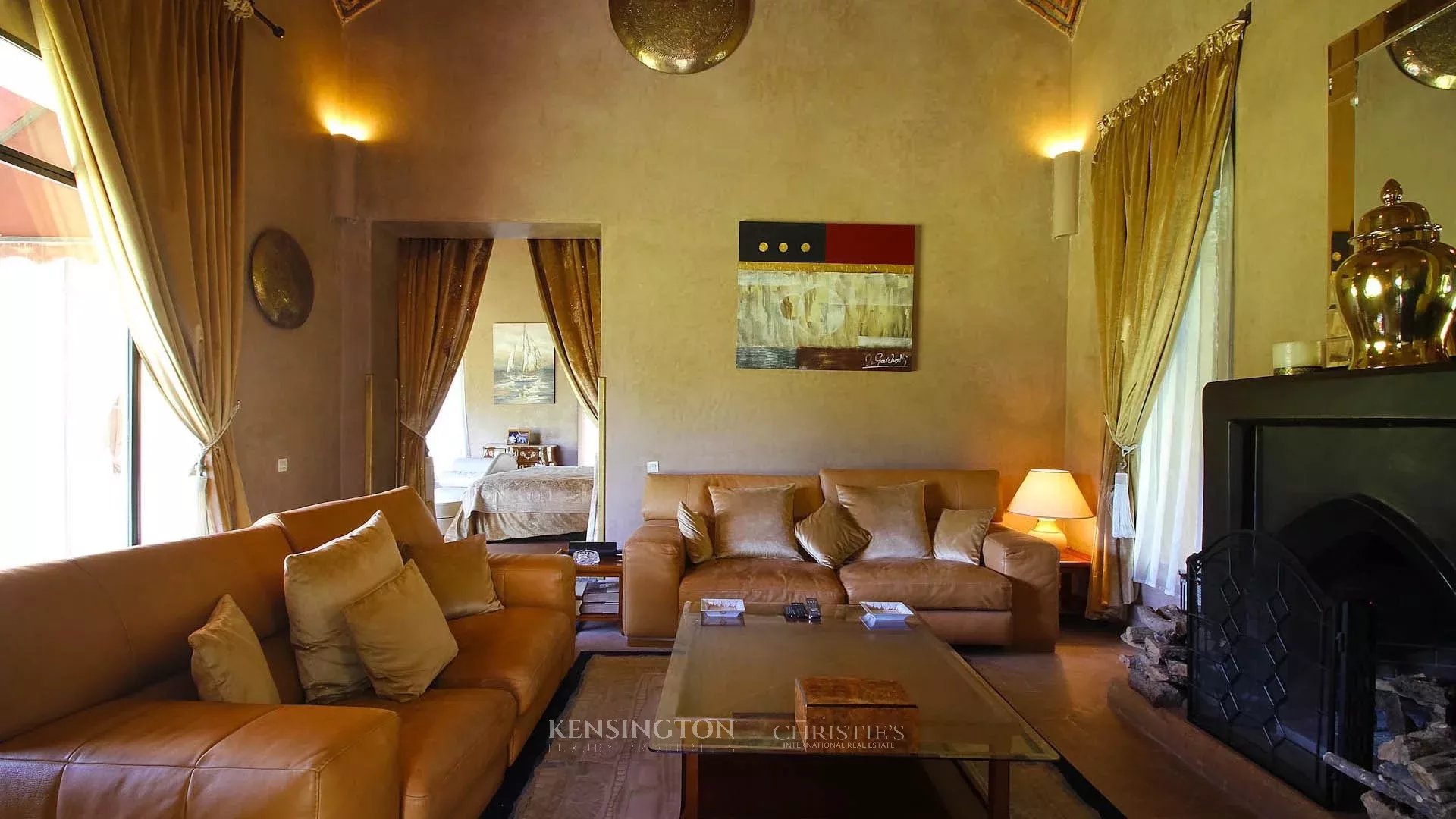 6 Bedroom Villa/Townhouse's Image 23