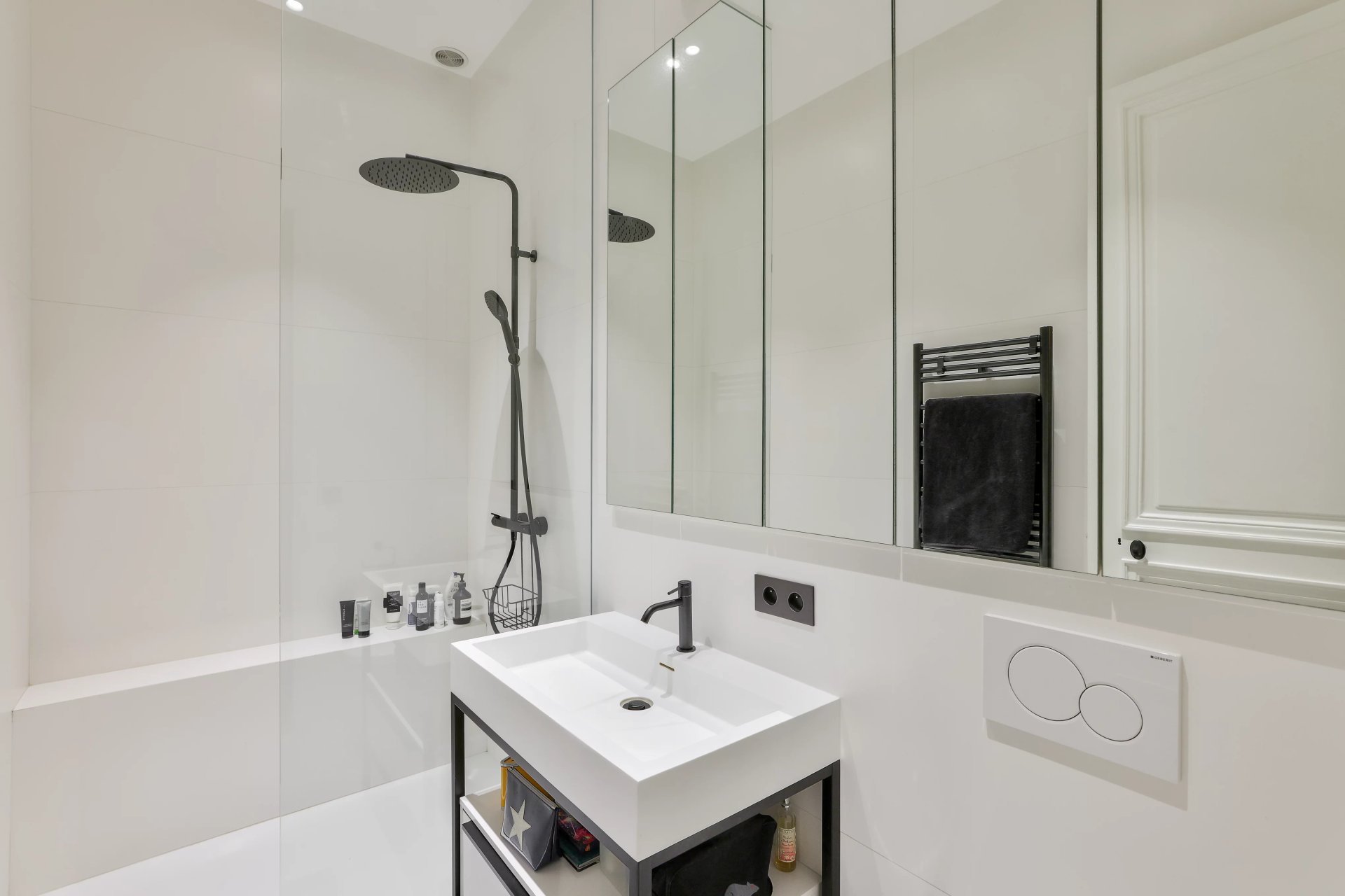 3 Bedroom Apartment/Flat's Image 8