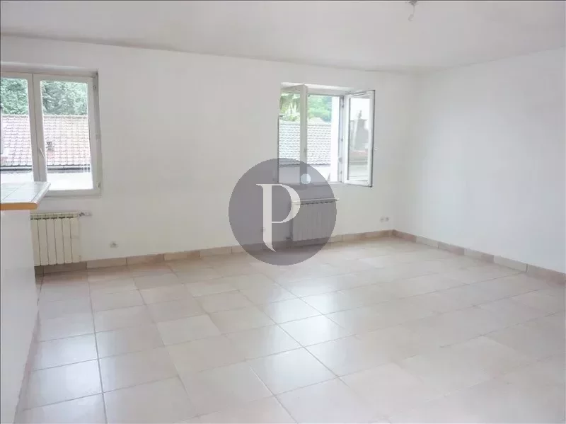 location-appartement-1-piece-le-plessis-robinson-83876432