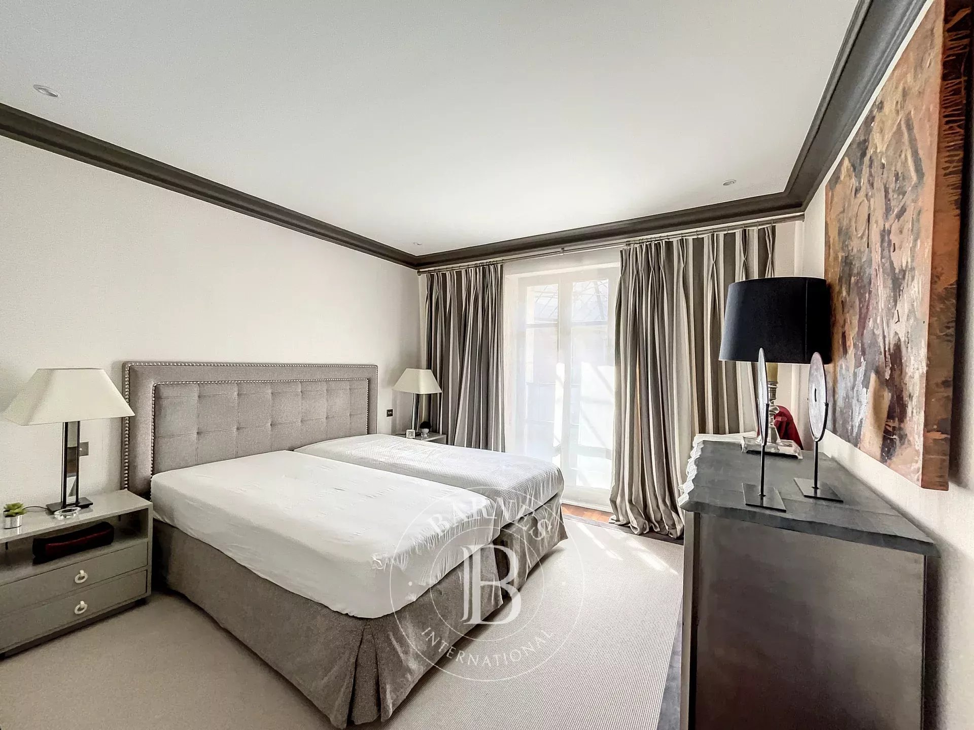 Daire Paris 8ème - picture 9