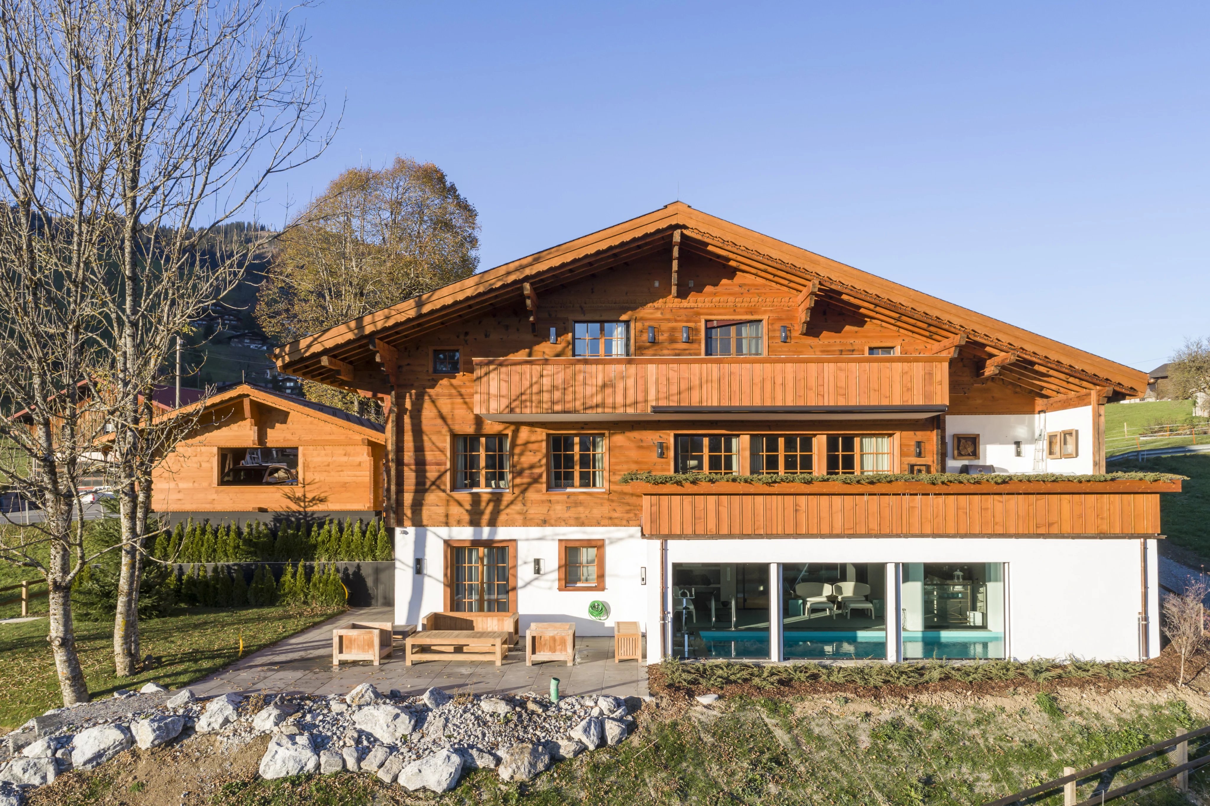 Luxurious chalet with indoor swimming pool