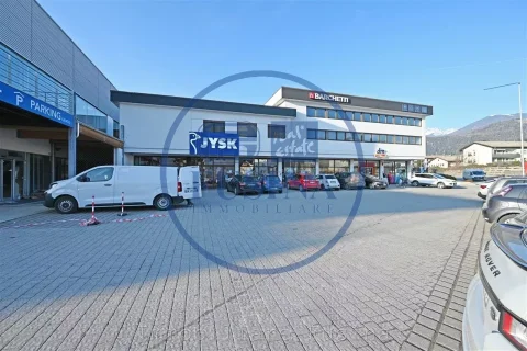 Negozio---Locale-commerciale-in-vendita---Brunico-3
