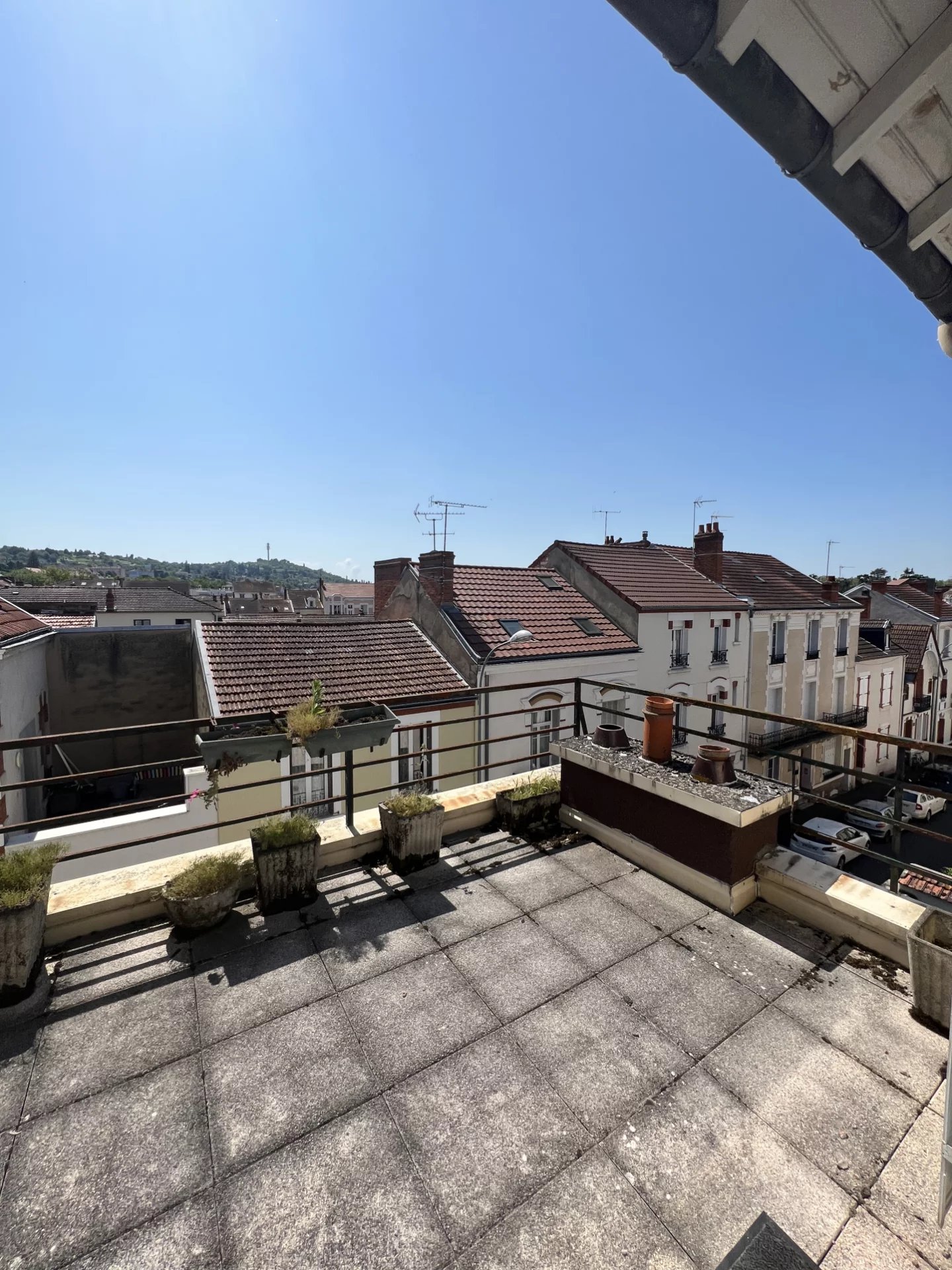 VICHY T1 avec terrasse Idéal étudiant