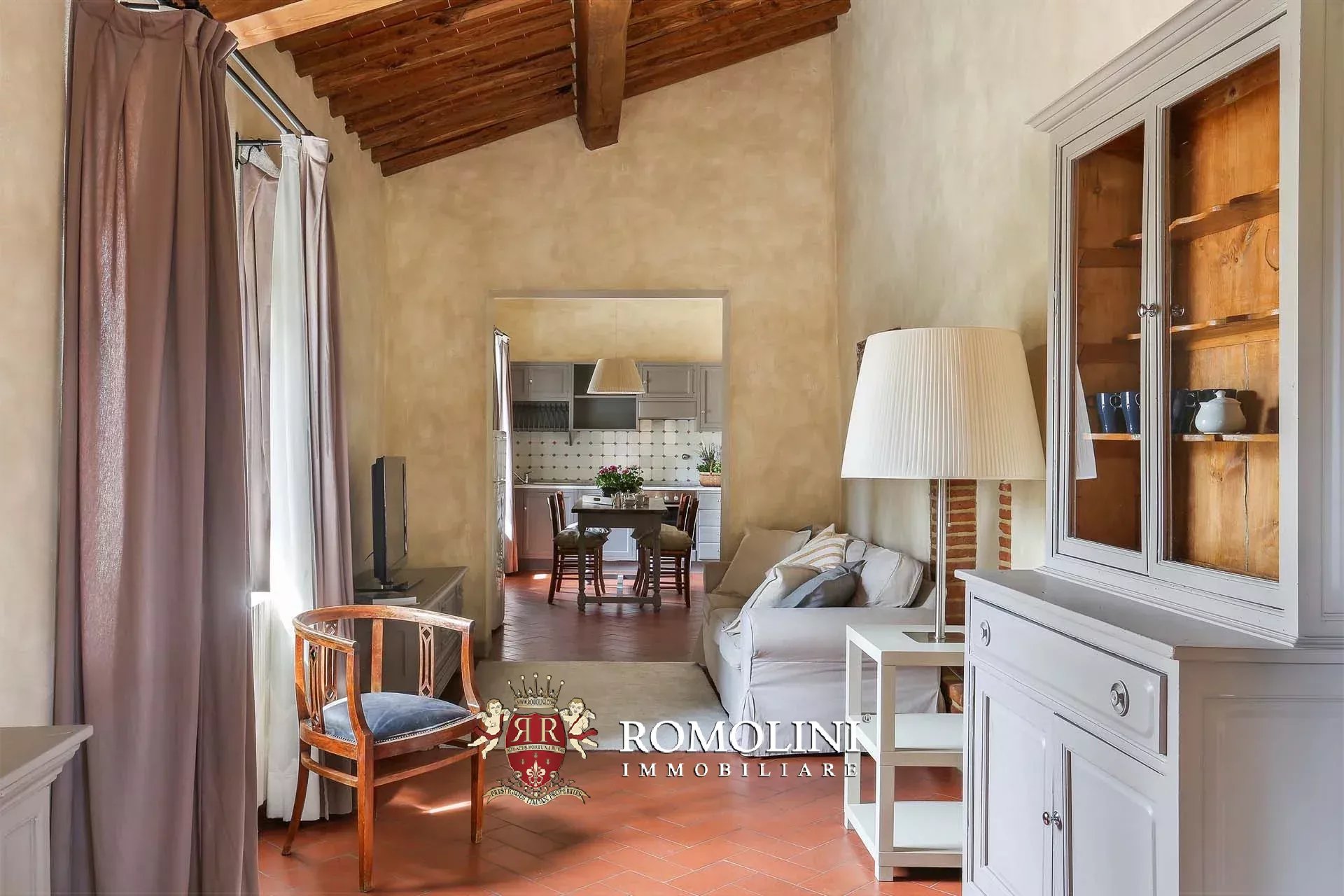 25 Bedroom Vineyard's Image 98
