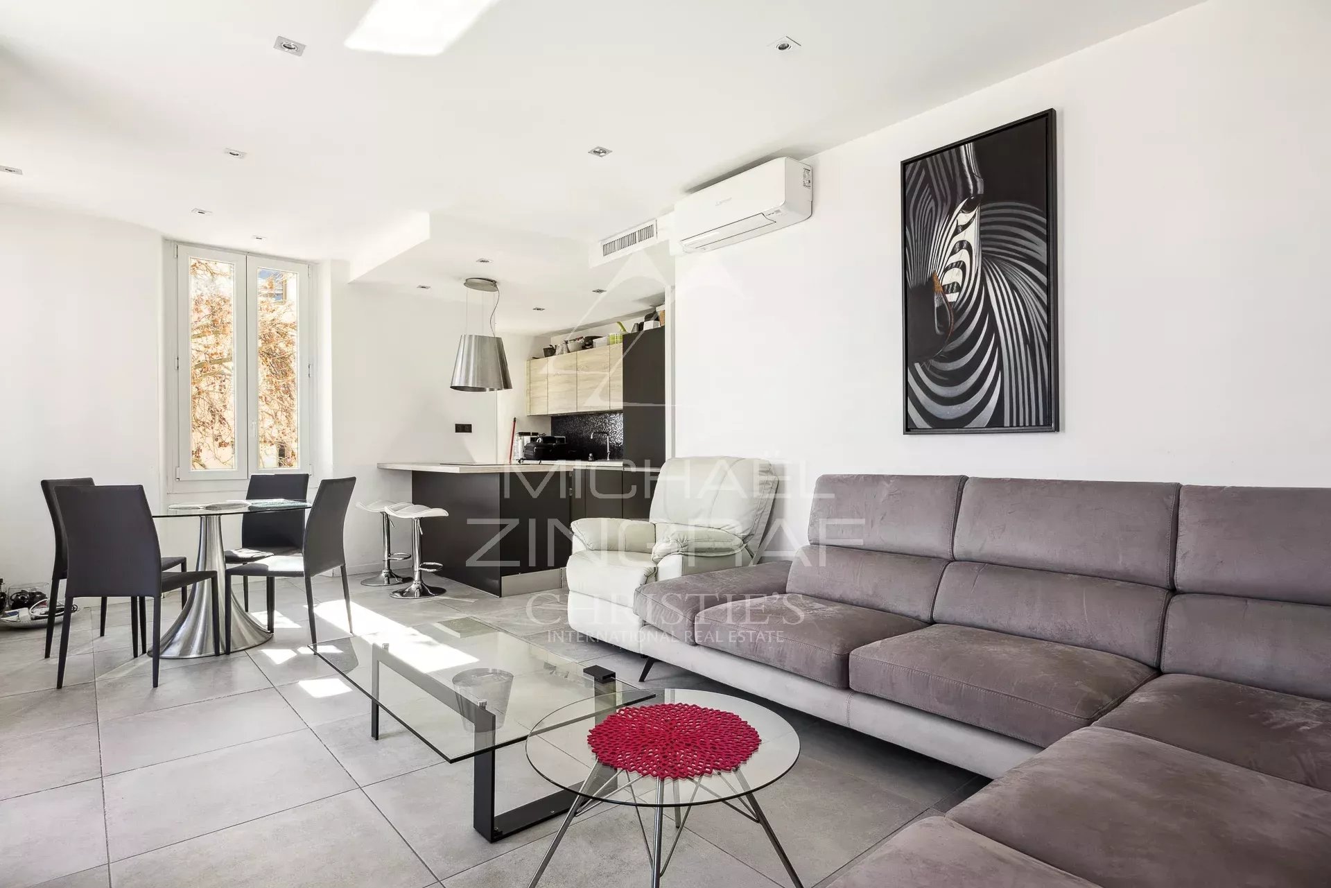 2 Bedroom Apartment/Flat's Image 5