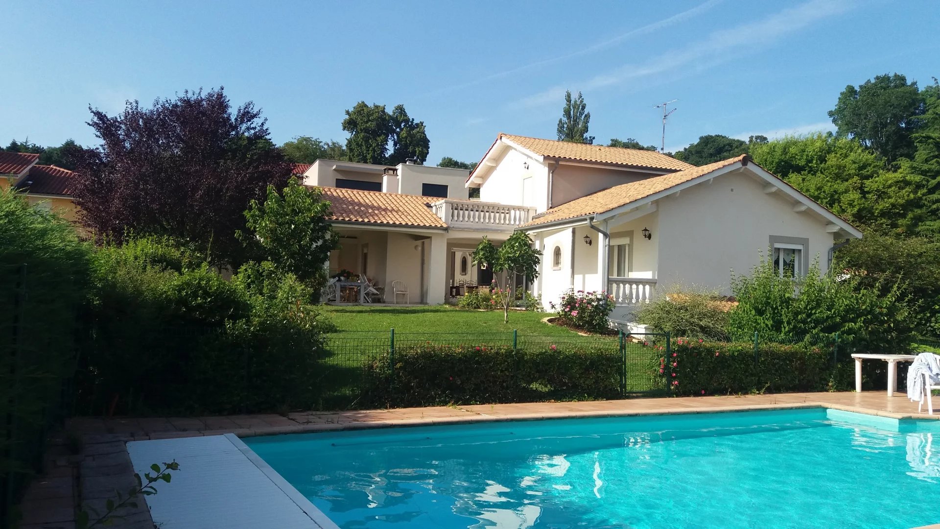 Reyrieux – Superbe maison d’architecte avec vue imprenable