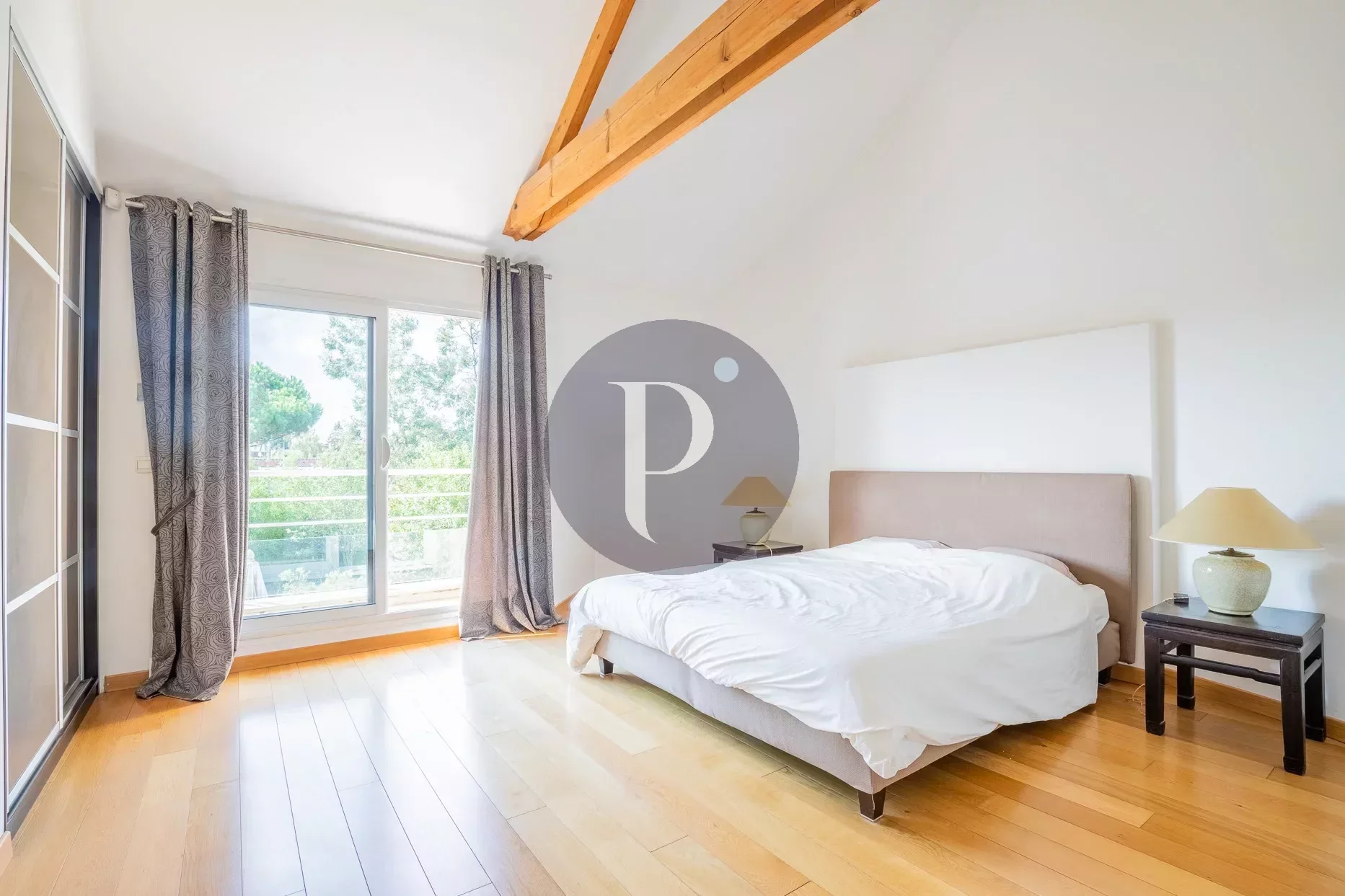 vente-maison-9-pieces-verrieres-le-buisson-83865699