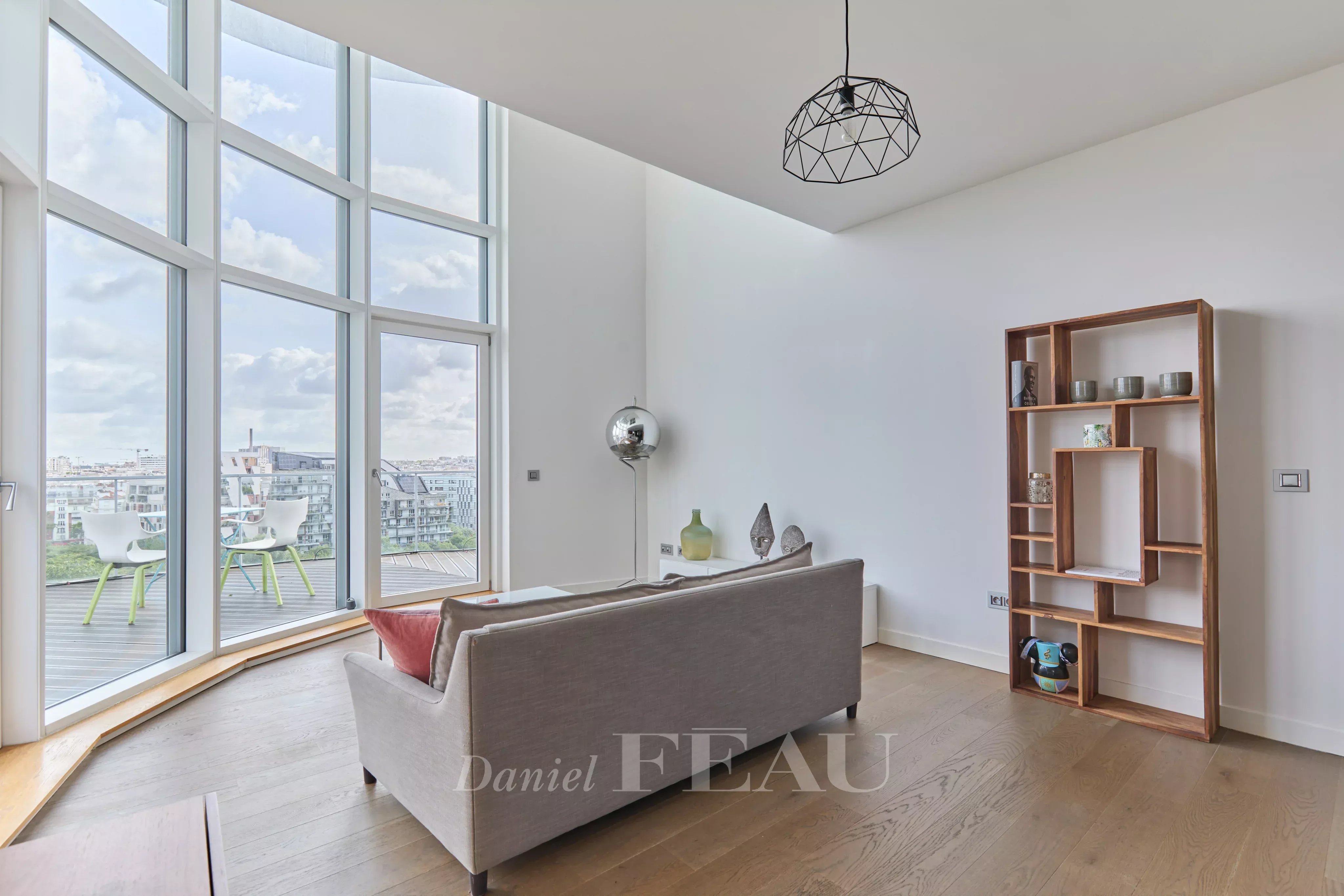 Sale Apartment Paris 17th