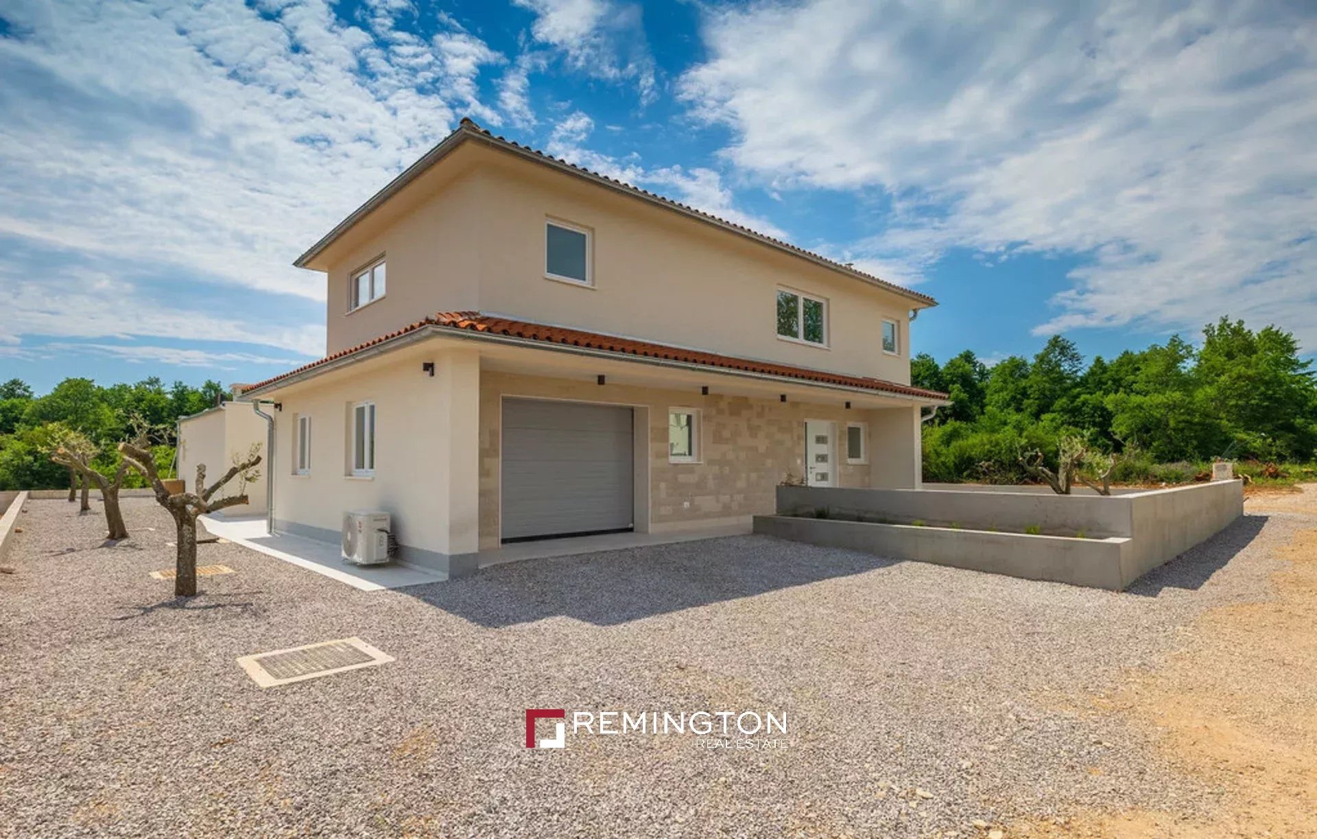 3 Bedroom Villa/Townhouse's Image 25