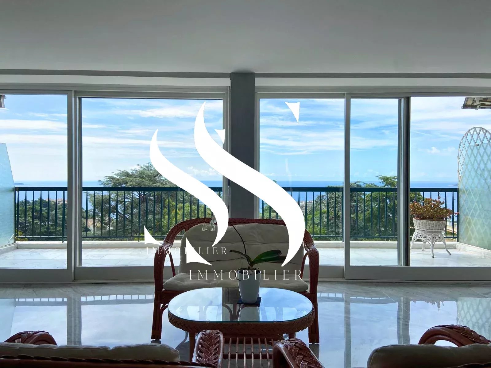 Sale Apartment Cannes Croix des Gardes