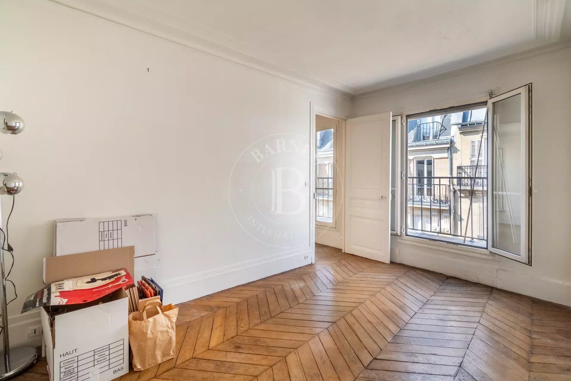 Daire Paris 18ème - picture 6