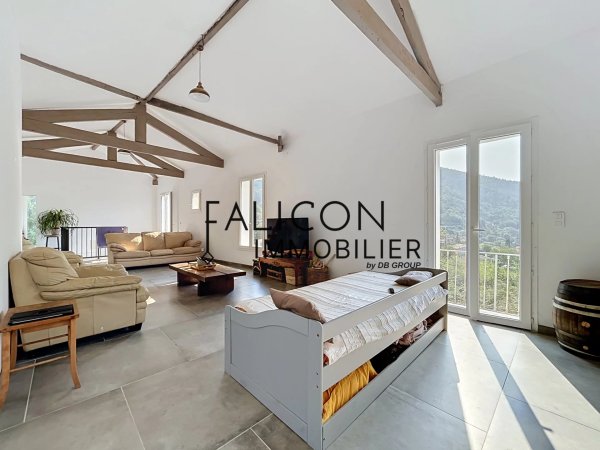 4-Bedroom Villa in Tourrette Levens — photo 3