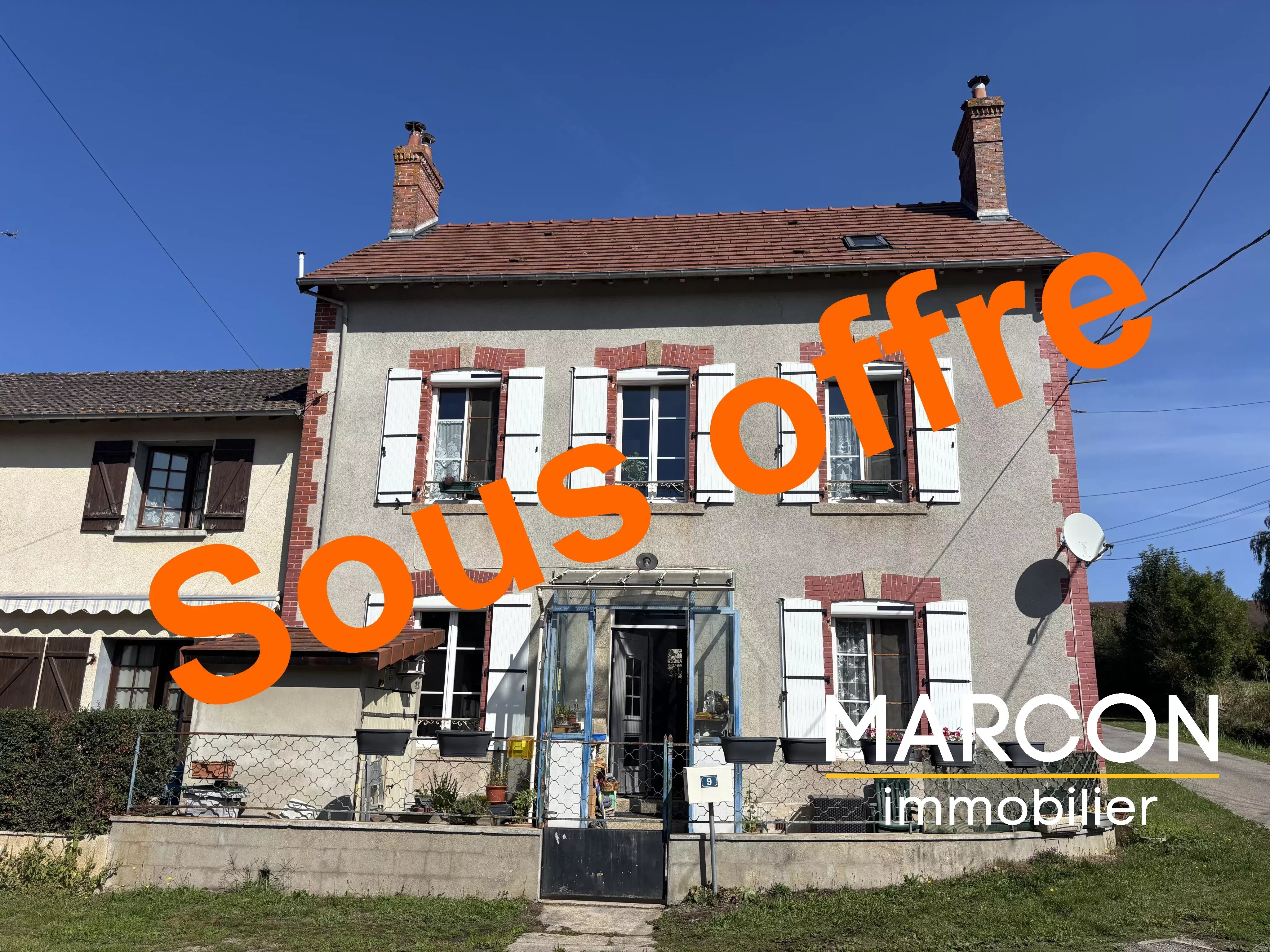 CHARMANTE MAISON DE CAMPAGNE AVEC DEPENDANCES