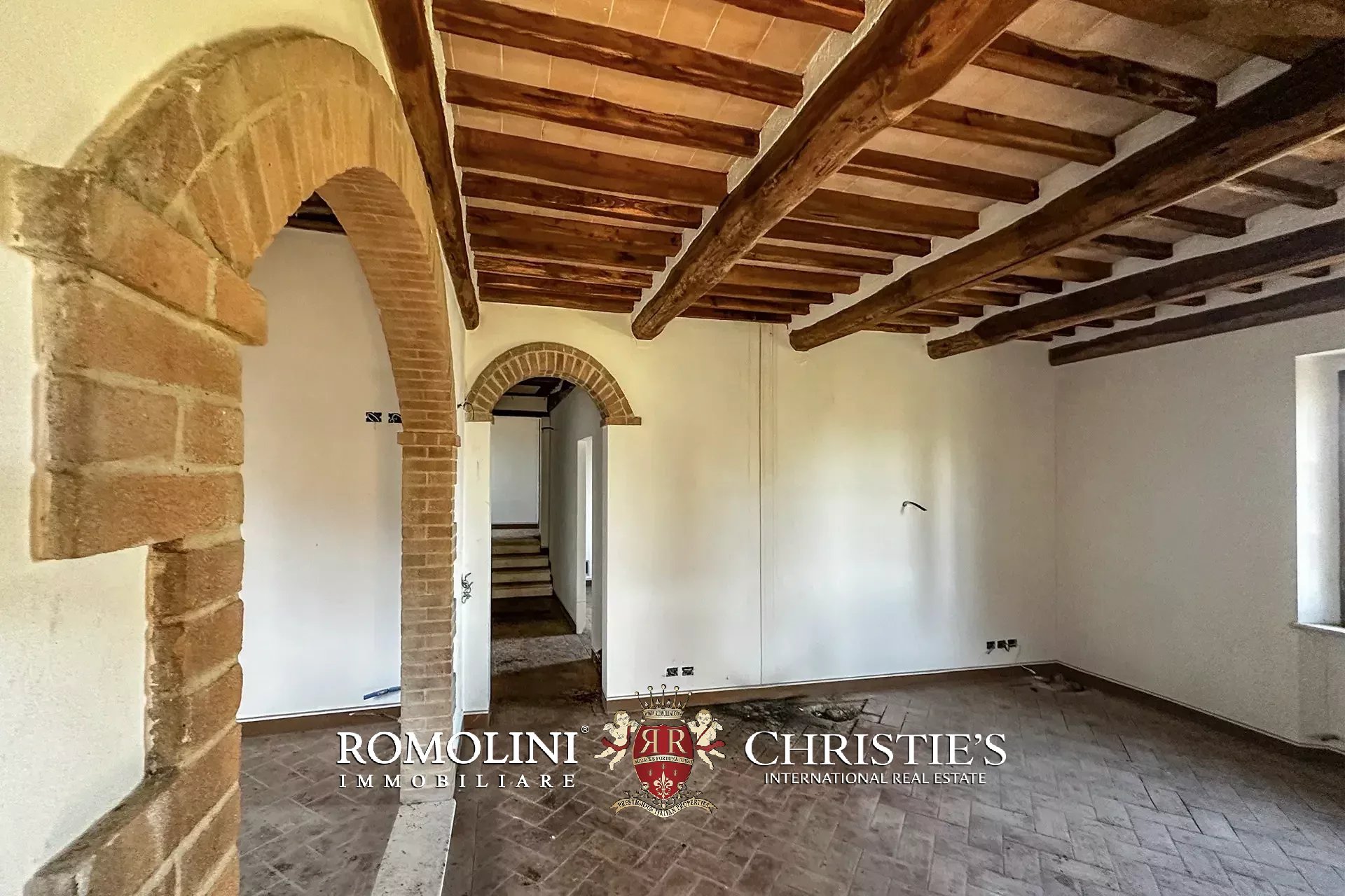 4 Bedroom Vineyard's Image 15