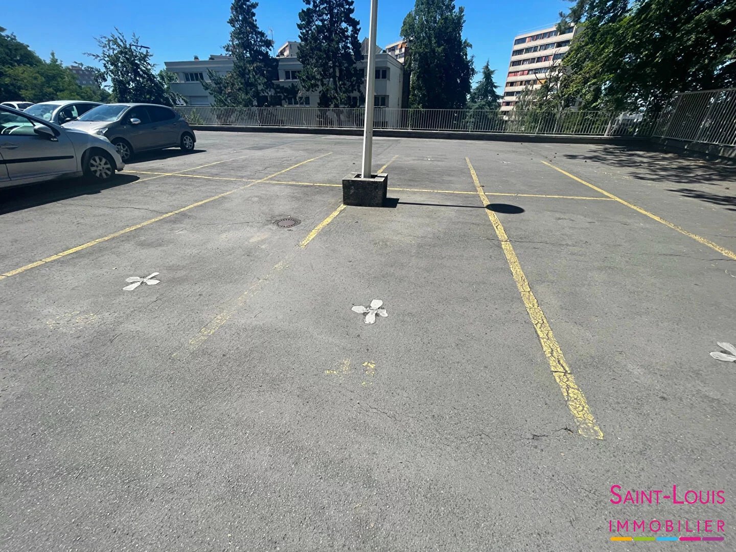 Location Parking Poissy