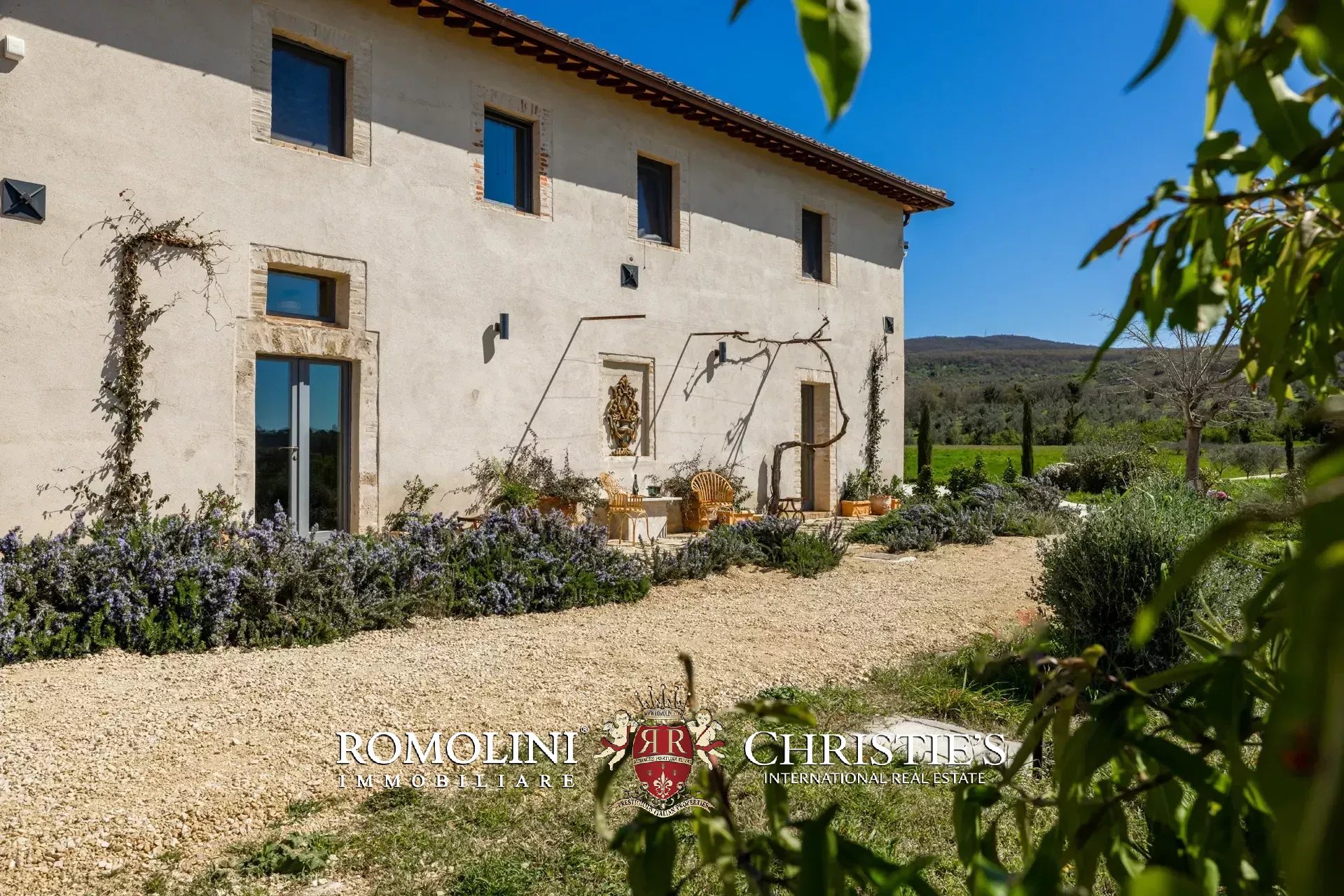 6 Bedroom Villa/Townhouse's Image 34