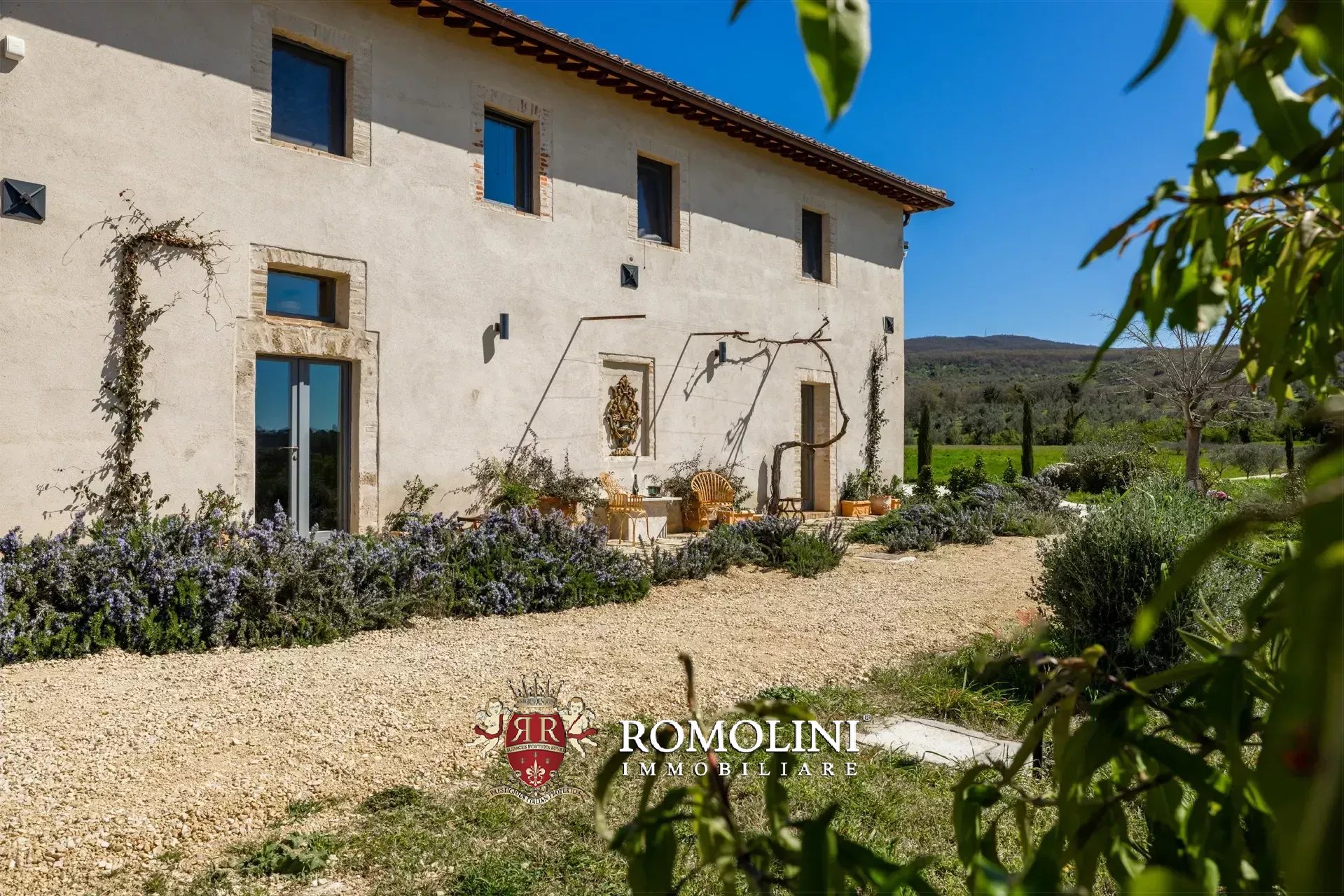 6 Bedroom Villa/Townhouse's Image 34