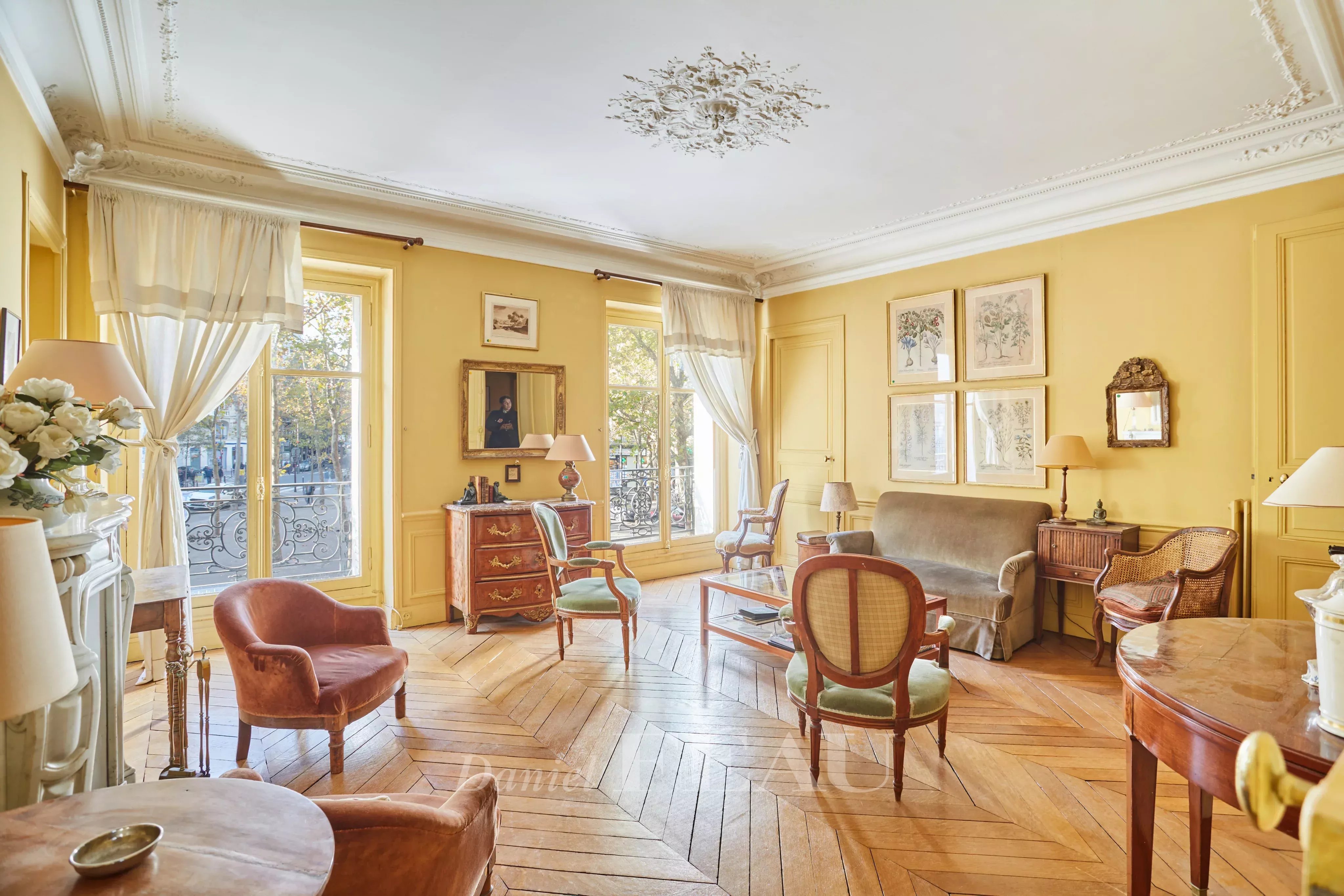 Sale Apartment Paris 16th