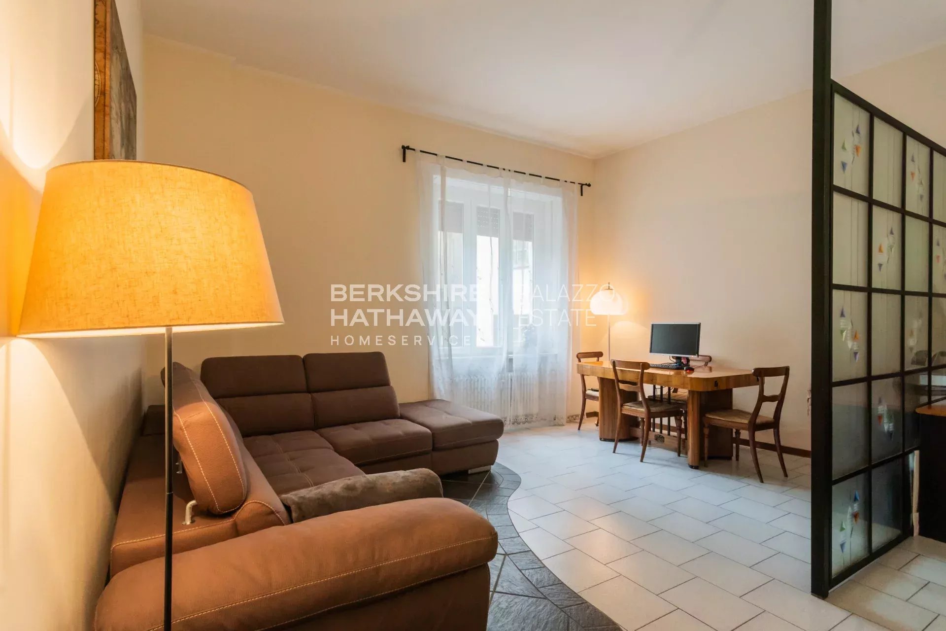Apartment in Como - Image 2