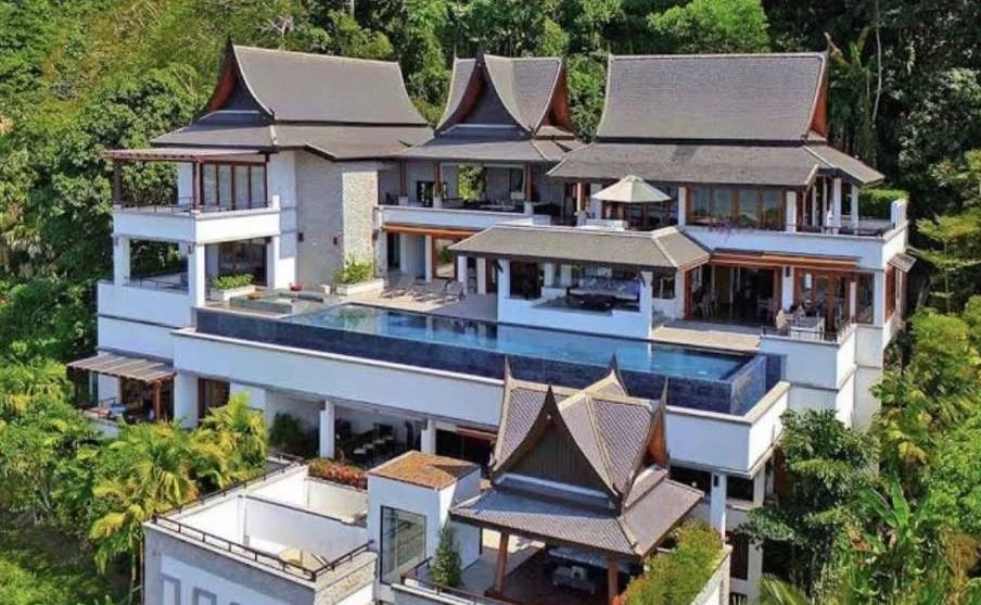 Splendide villa perchée dans un domaine de luxe située à Surin