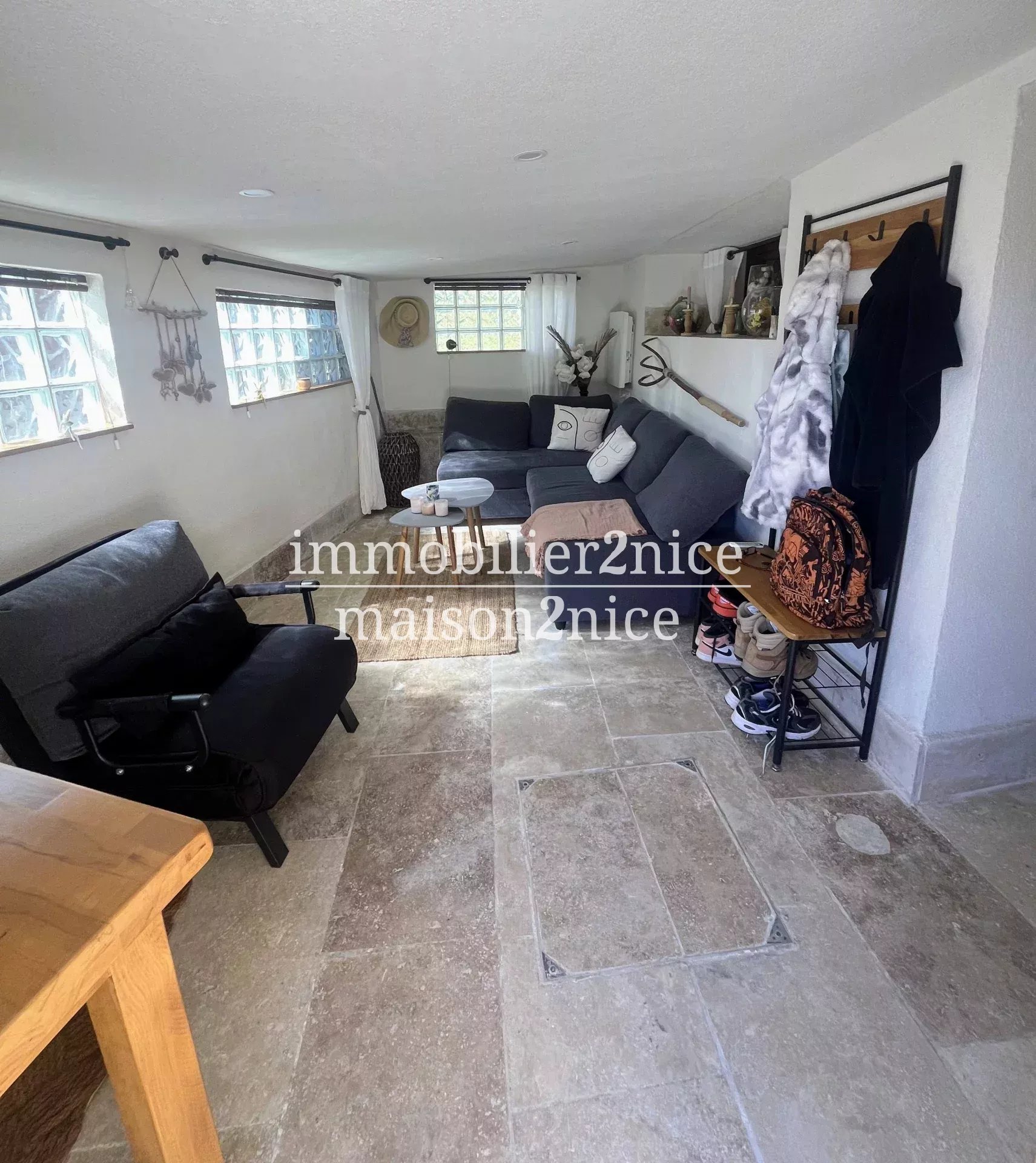 Agence immobilière de 