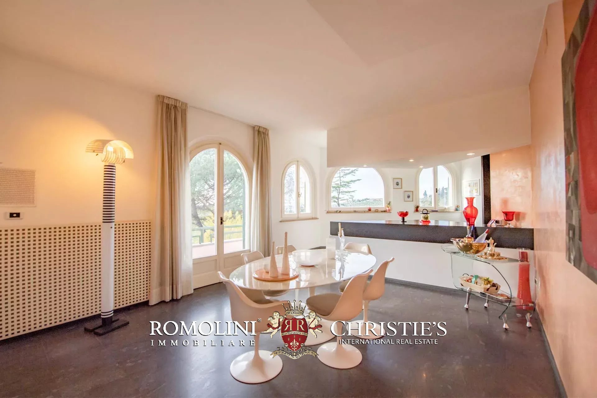 5 Bedroom Villa/Townhouse's Image 35