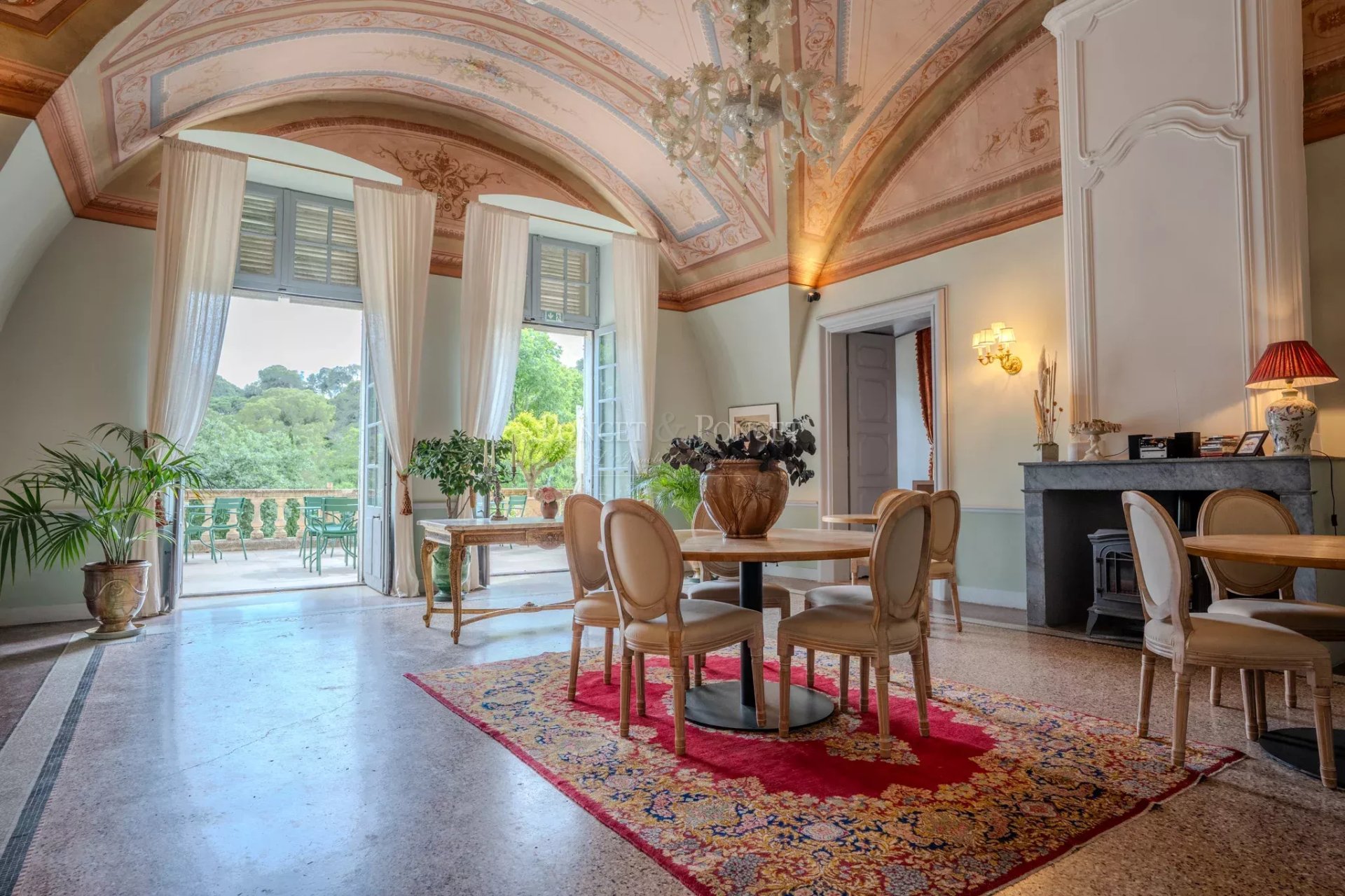 22 Bedroom Chateau's Image 8