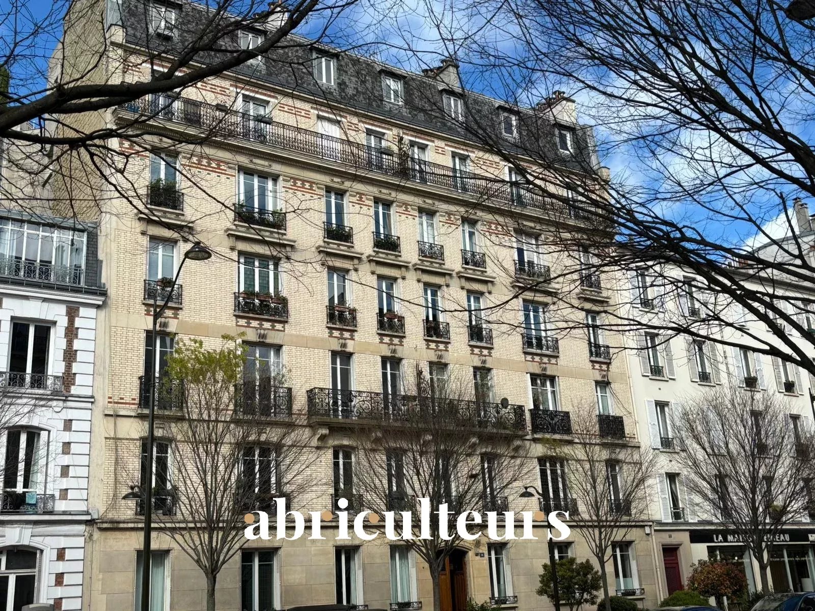 Appartement lumineux au 4ème étage - Boulevard Bineau 92300 Levallois-Perret