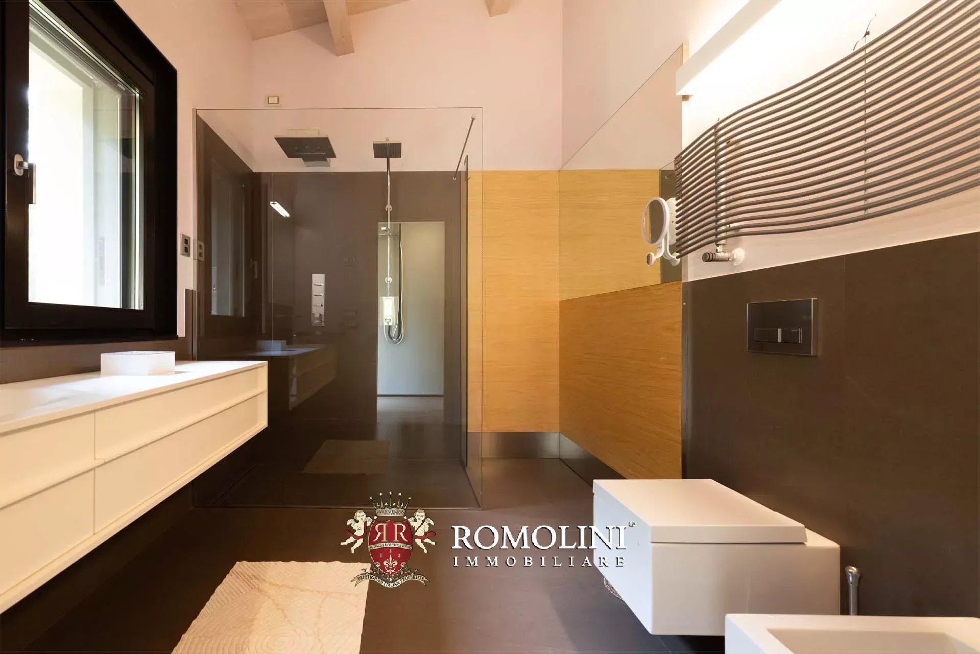 5 Bedroom Villa/Townhouse's Image 30