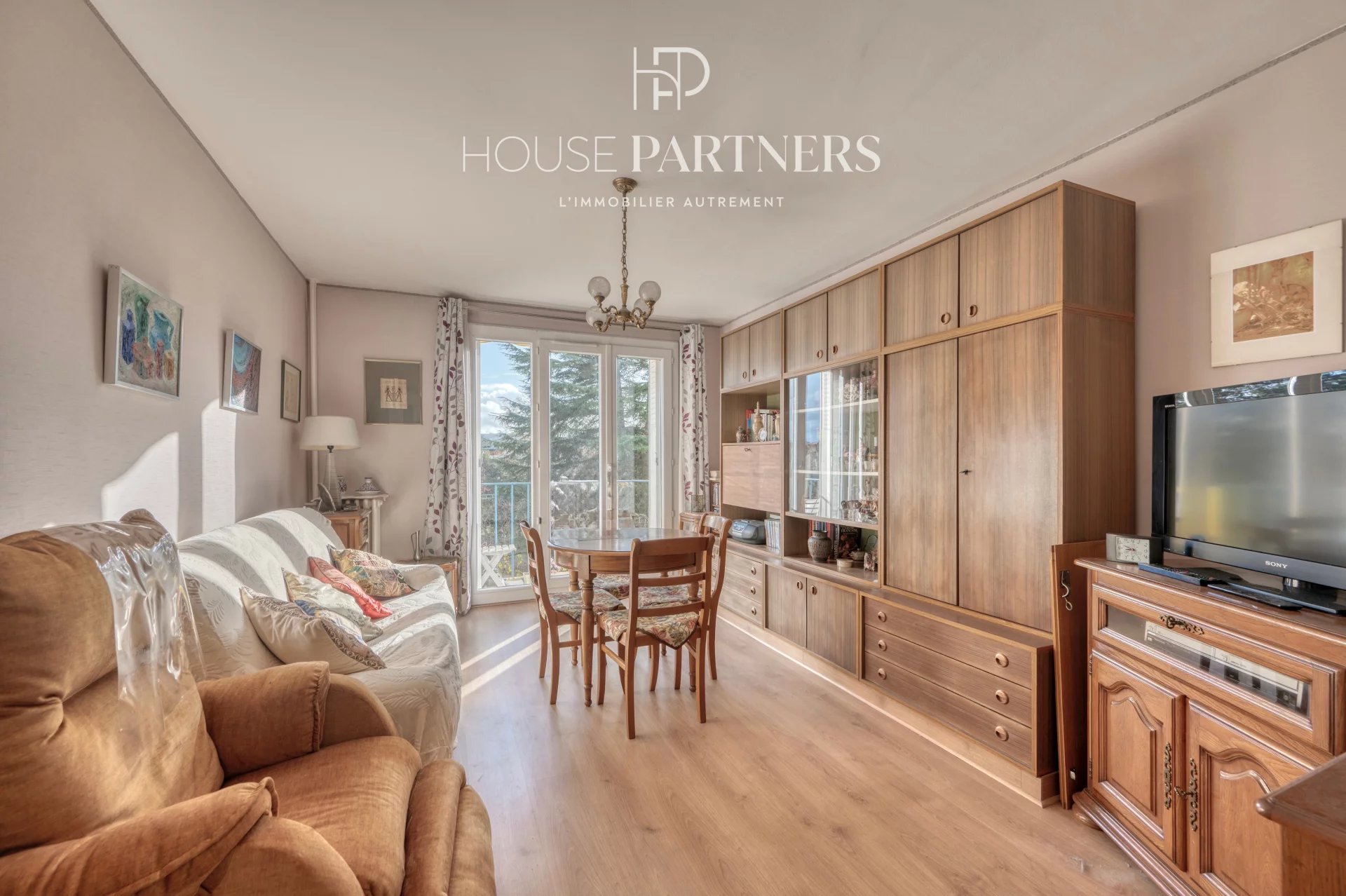 Agence immobilière de 