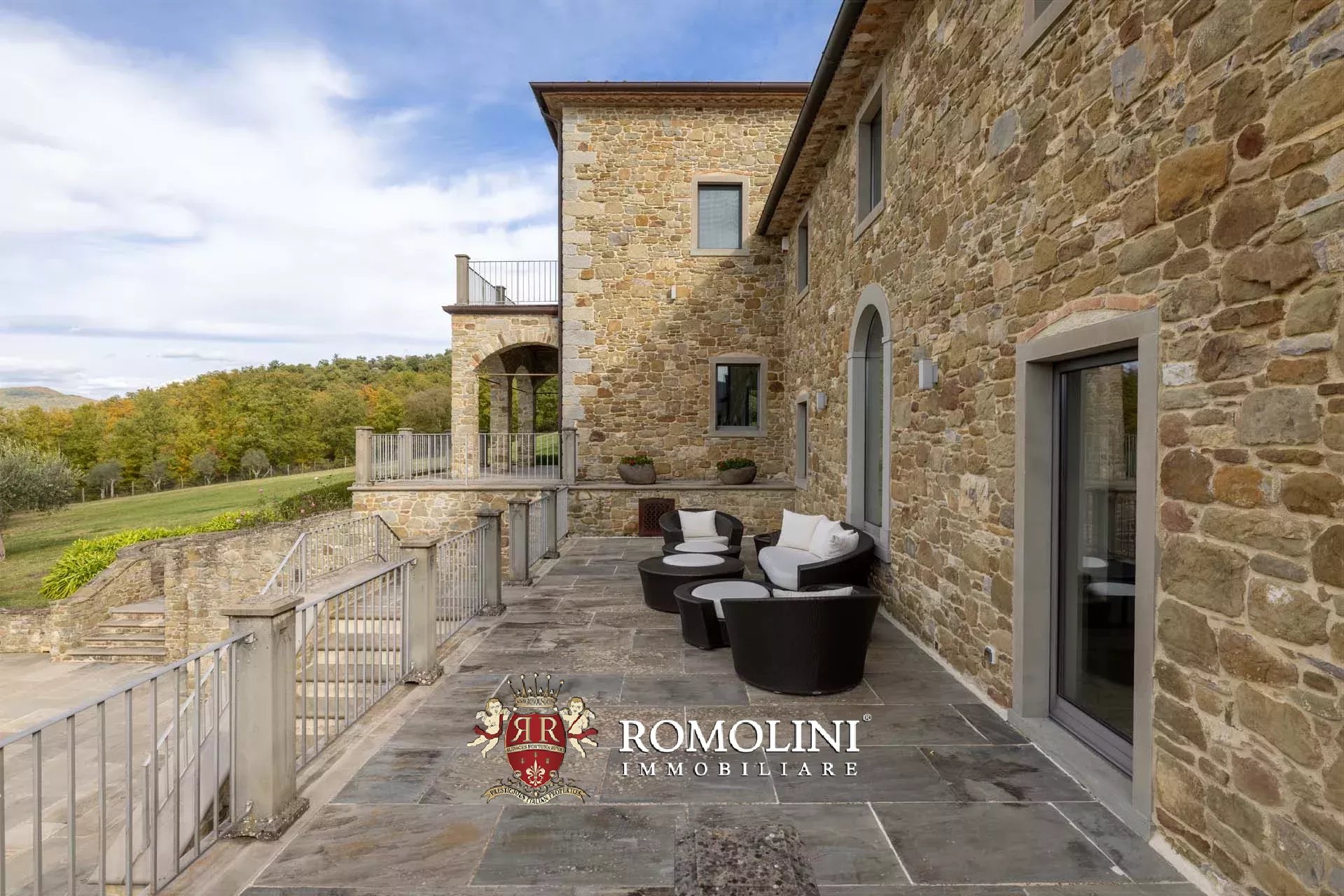 7 Bedroom Villa/Townhouse's Image 19
