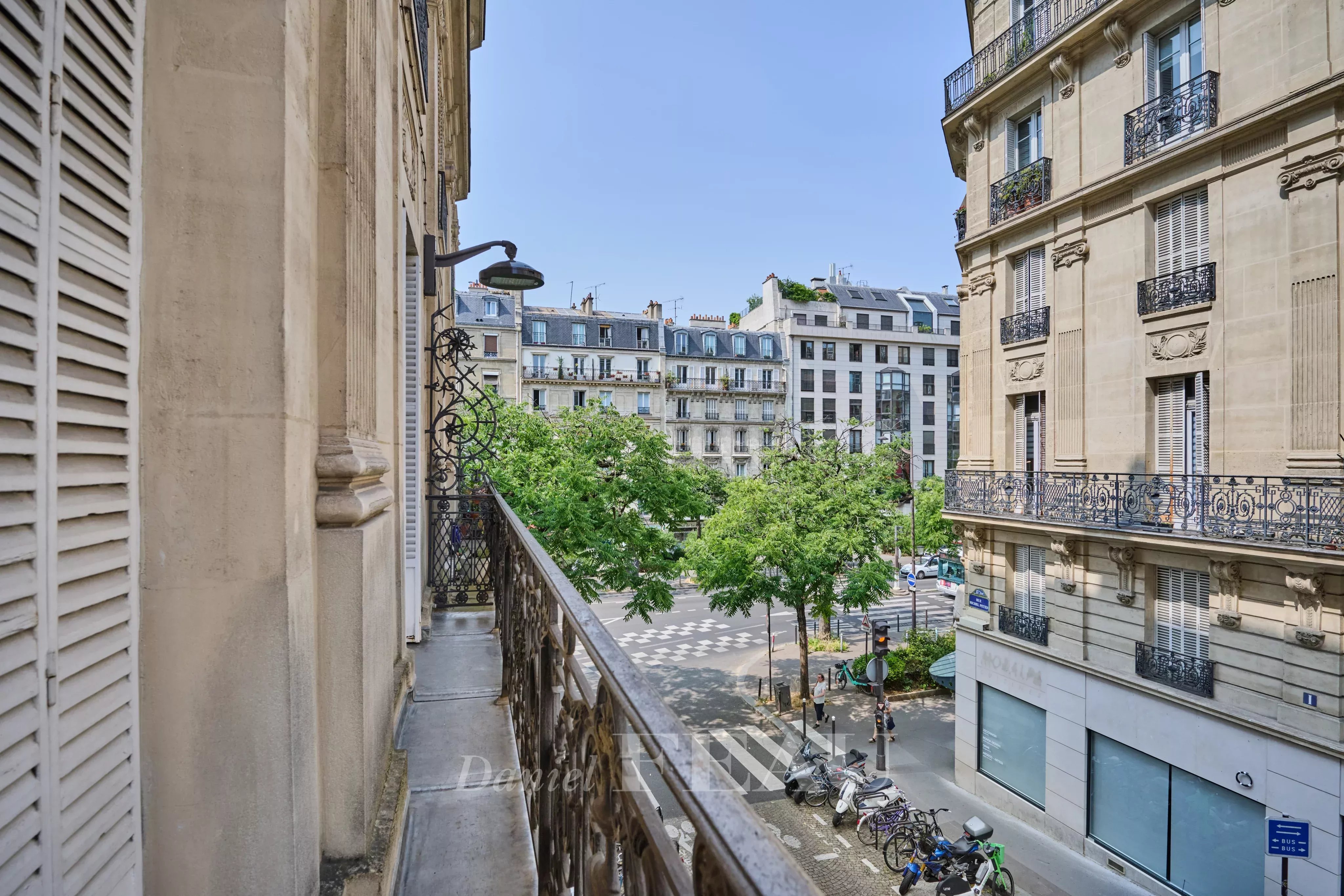 Sale Apartment Paris 13th