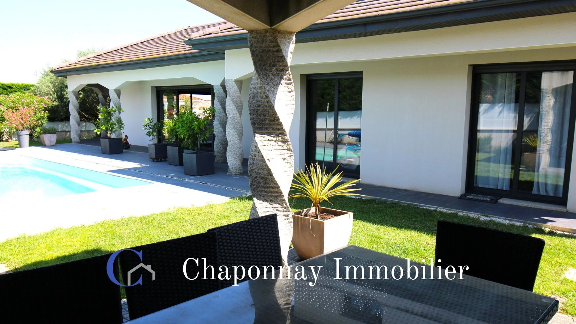 Agence immobilière de 