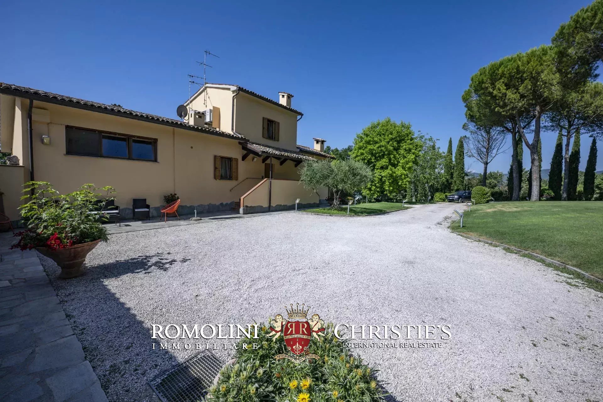 3 Bedroom Villa/Townhouse's Image 6
