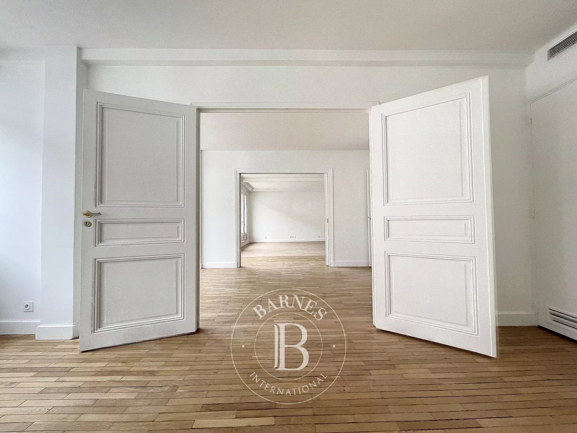 Appartement Paris 75007  -  ref 7932449 (picture 1)