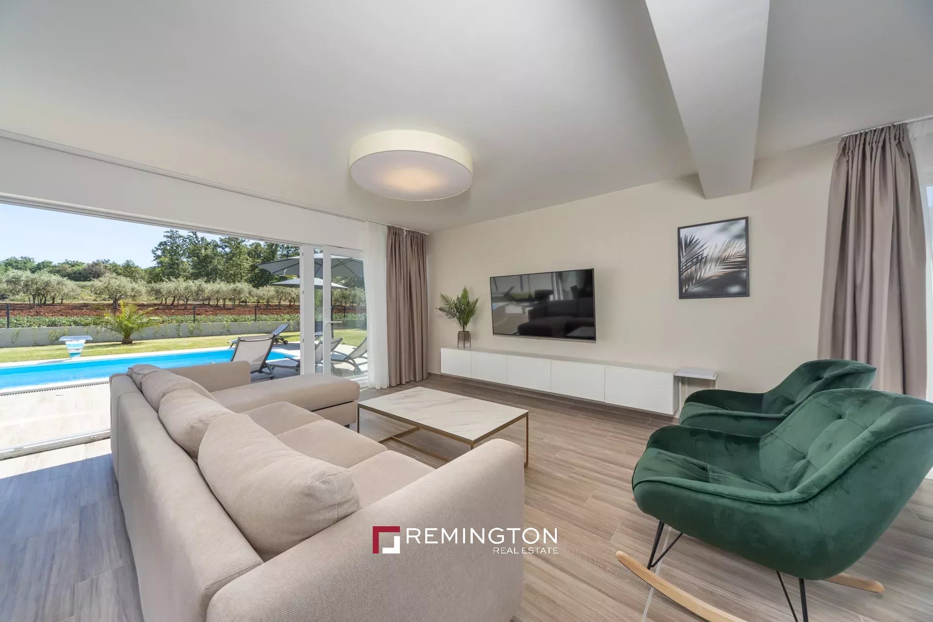 6 Bedroom Villa/Townhouse's Image 15