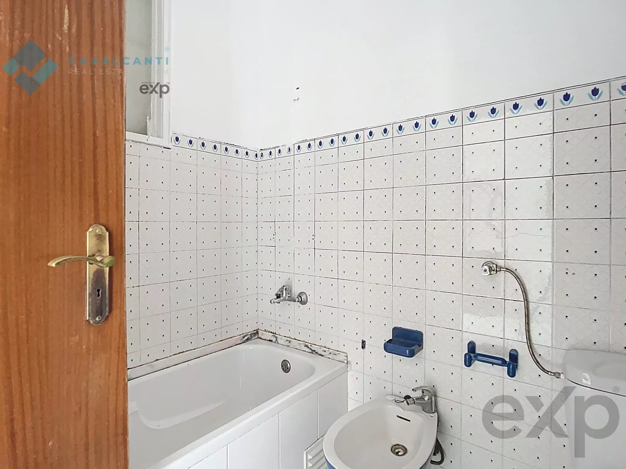 T3 for refurbishment in the heart of Carnaxide 86827812 image 29