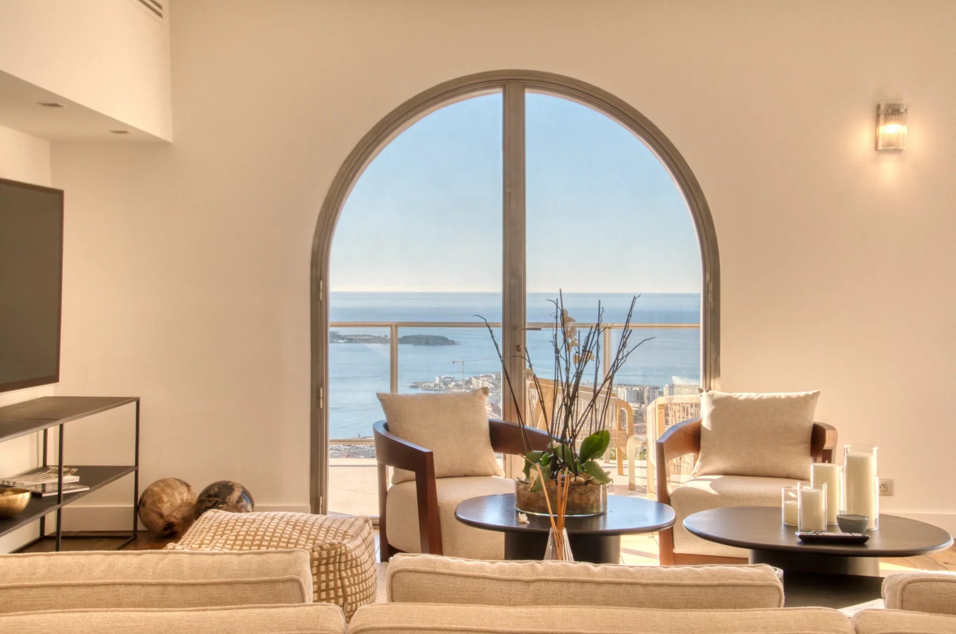 SUPER CANNES  -VUE MER PANORAMIQUE  – 320M2