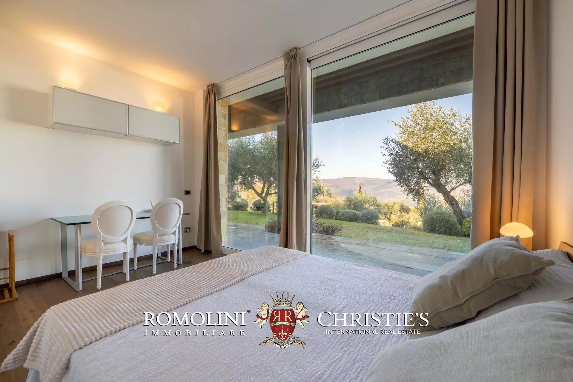 4 Bedroom Villa/Townhouse's Image 43