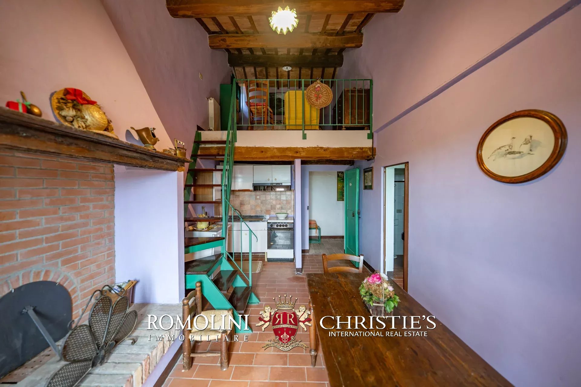 6 Bedroom Villa/Townhouse's Image 27