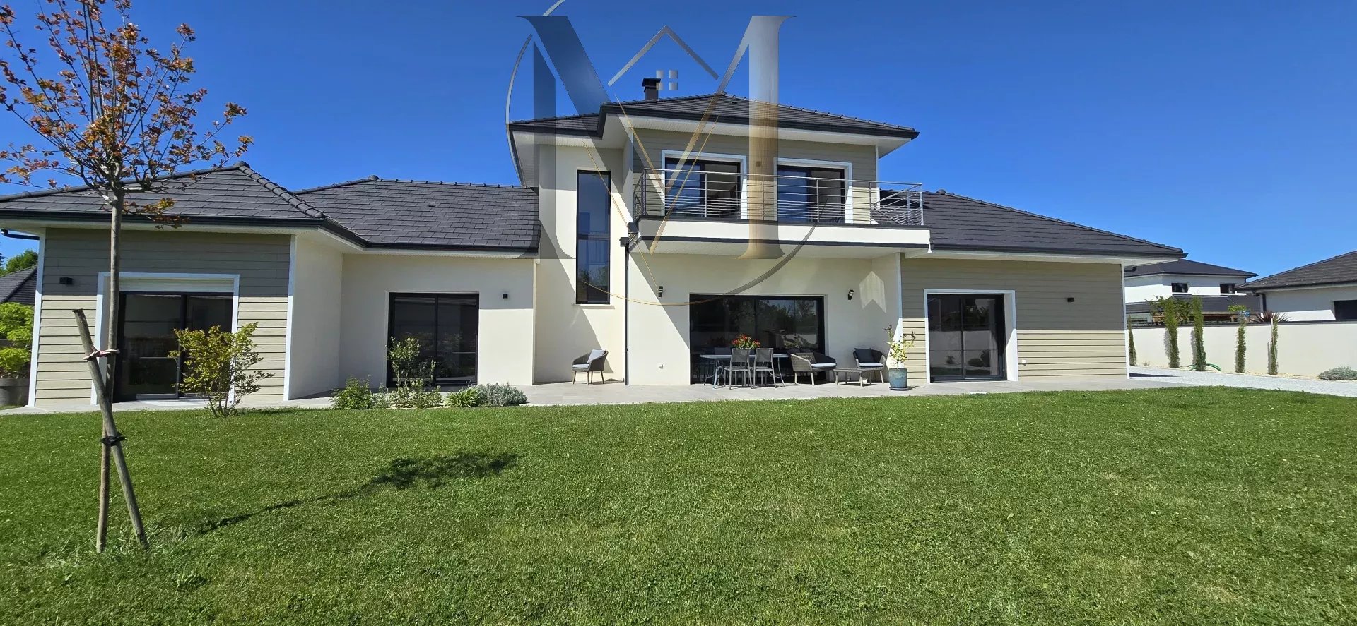 Agence immobilière de 