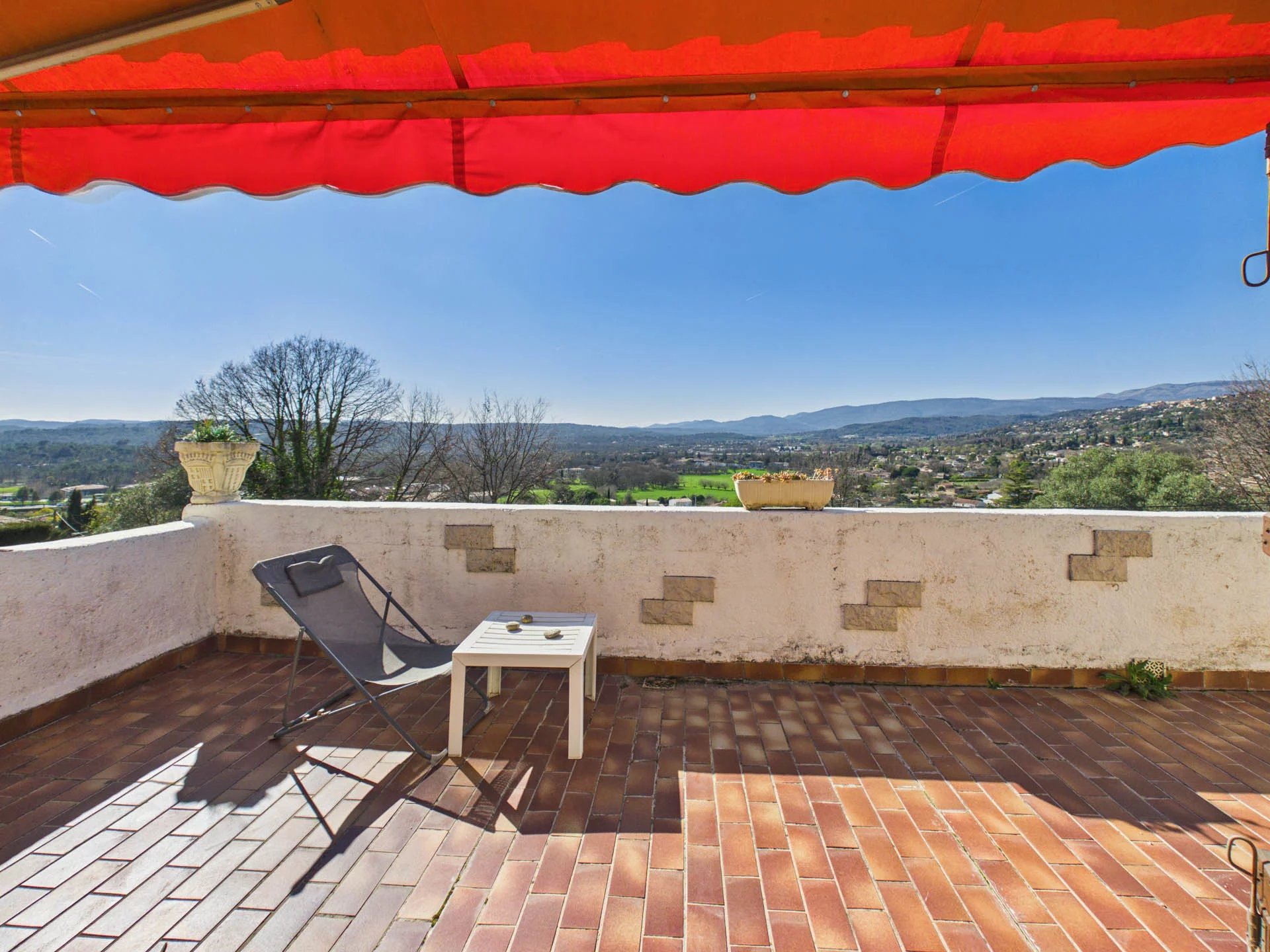 Villa to renovate with pool and view  - Montauroux