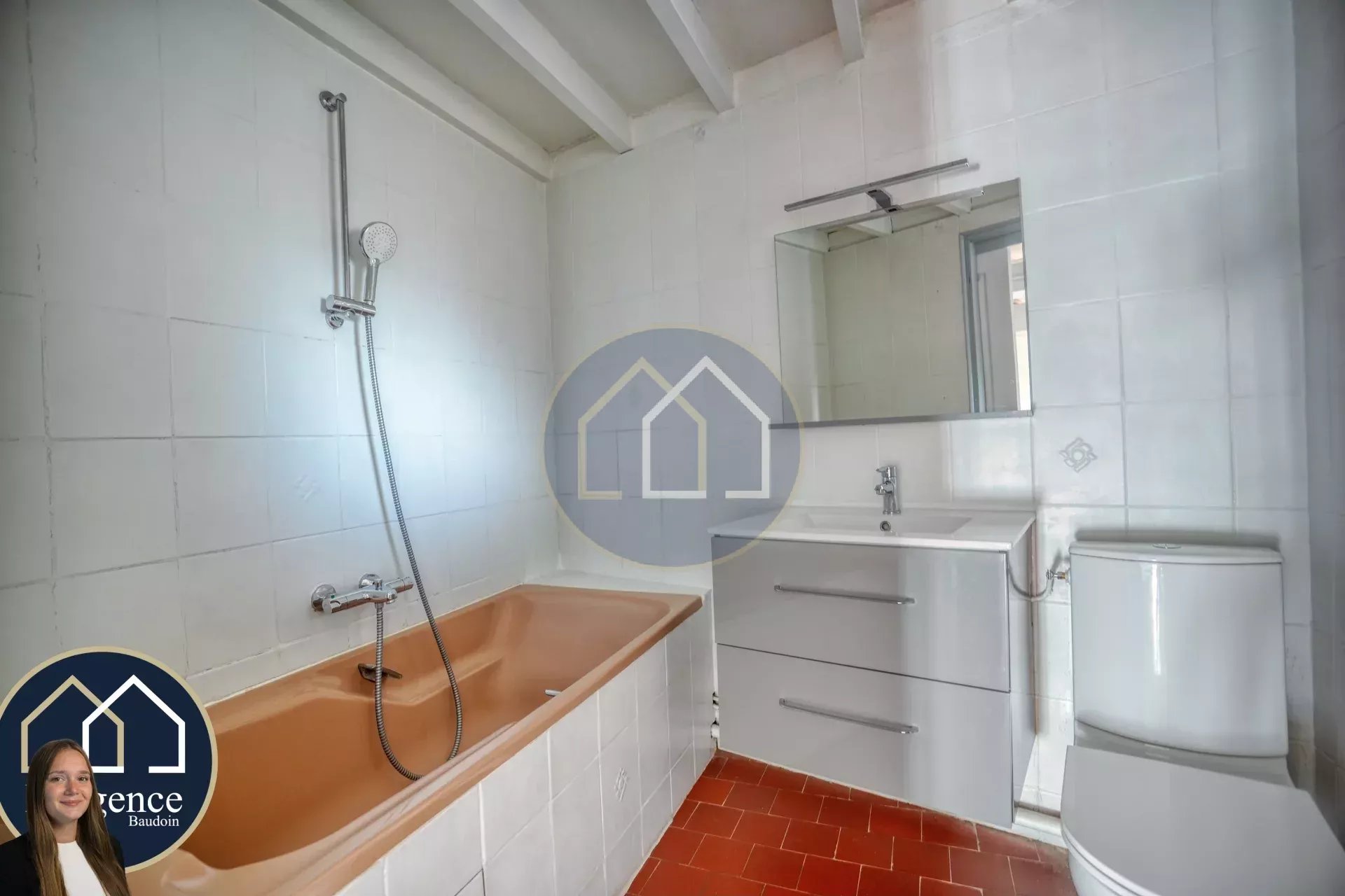 Charmante longère rénovée – 105 m² habitables + grenier aménageable + cour 212m2